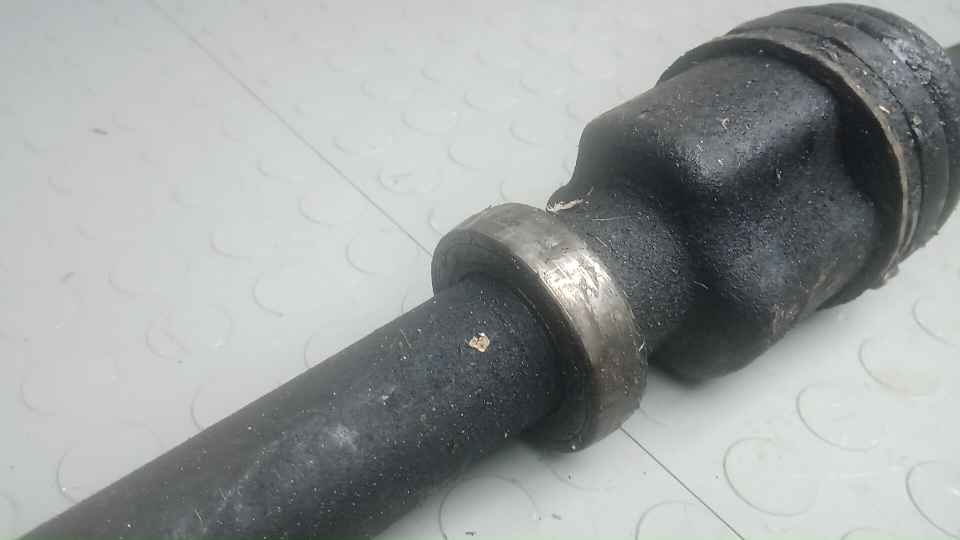 Полуось передняя правая