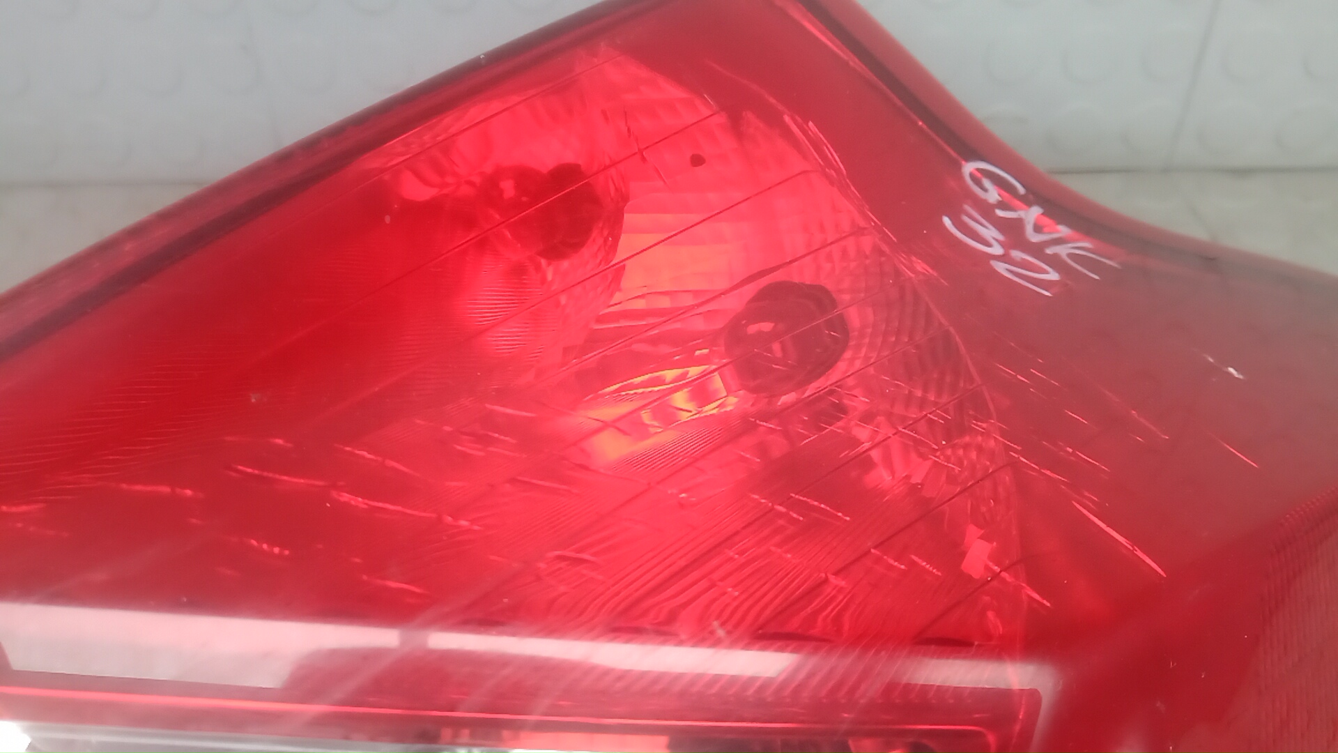 Фонарь задний правый