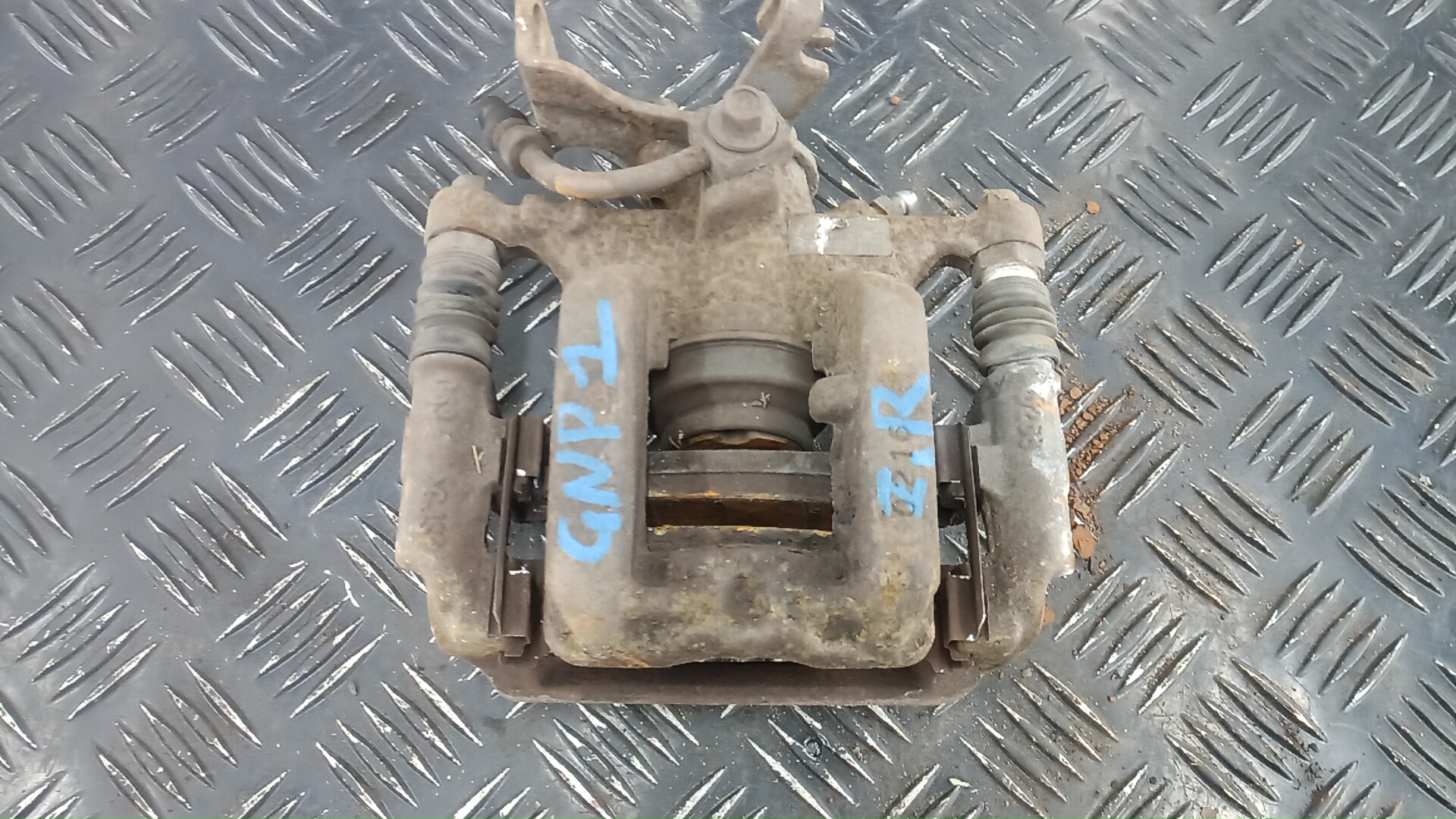 Суппорт задний правый