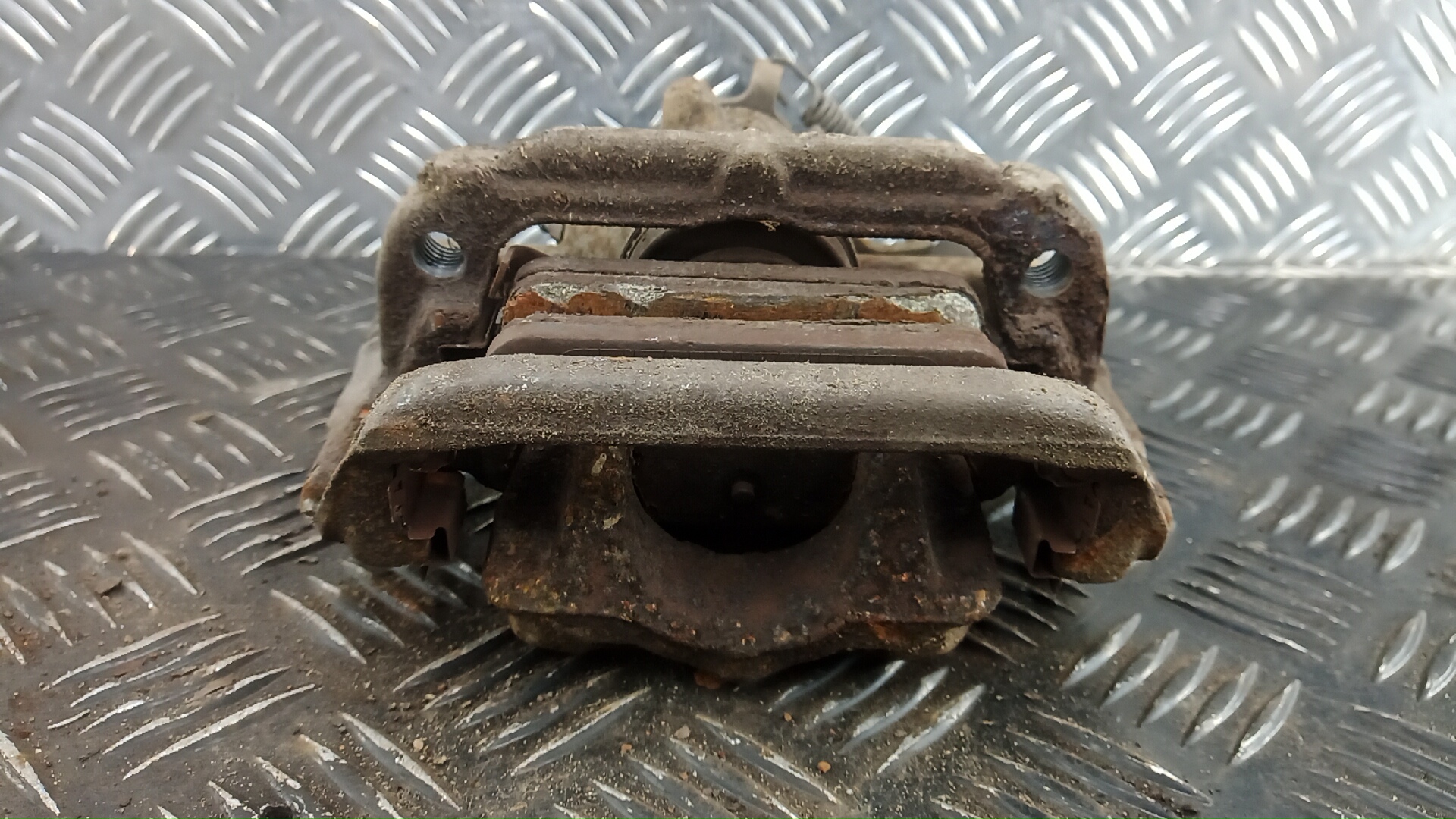 Суппорт задний правый