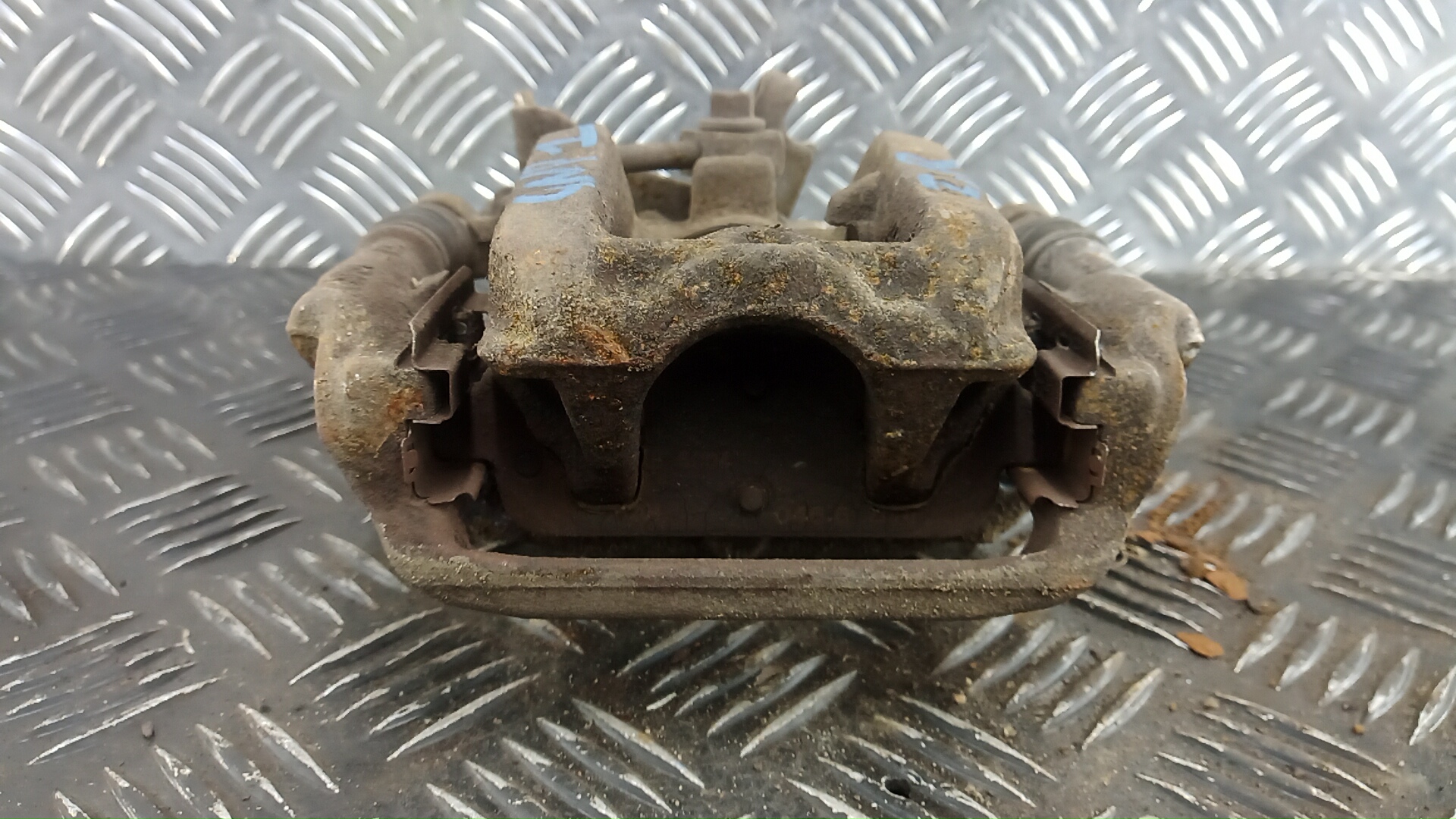 Суппорт задний правый