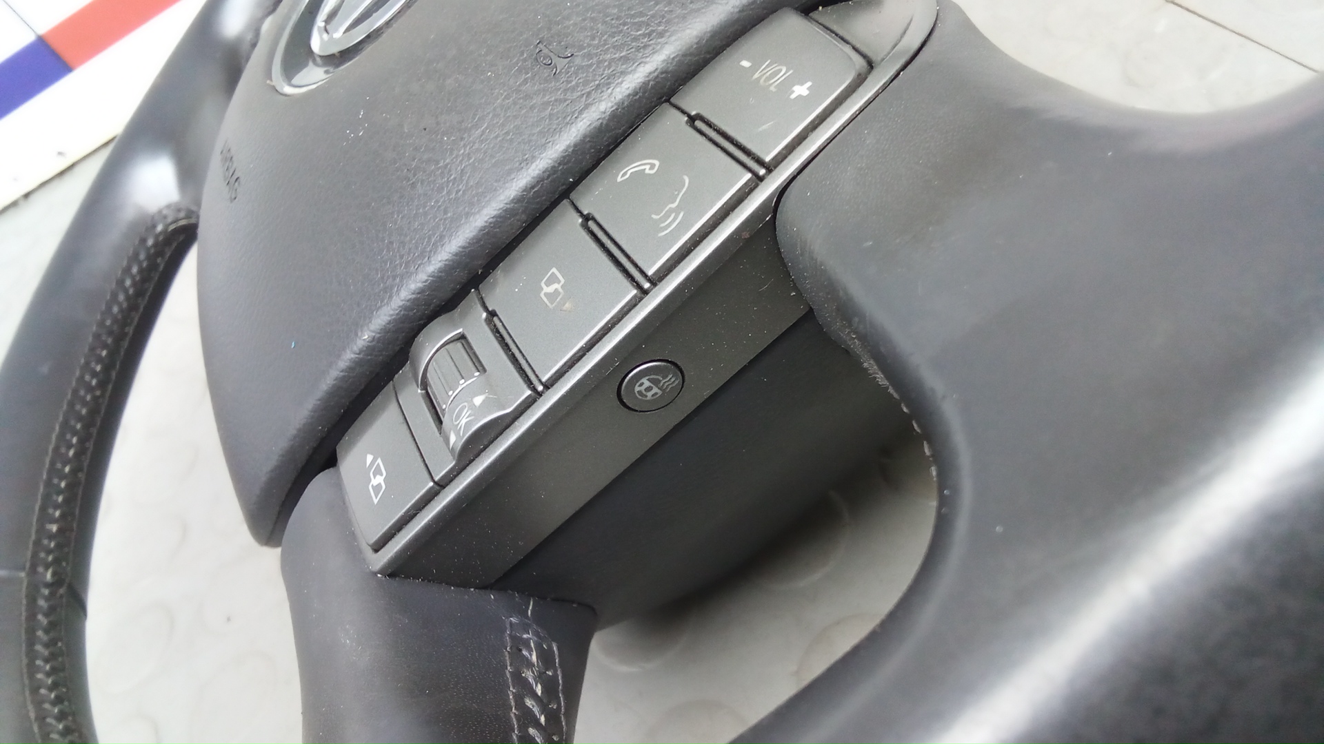 Рулевое колесо (руль)