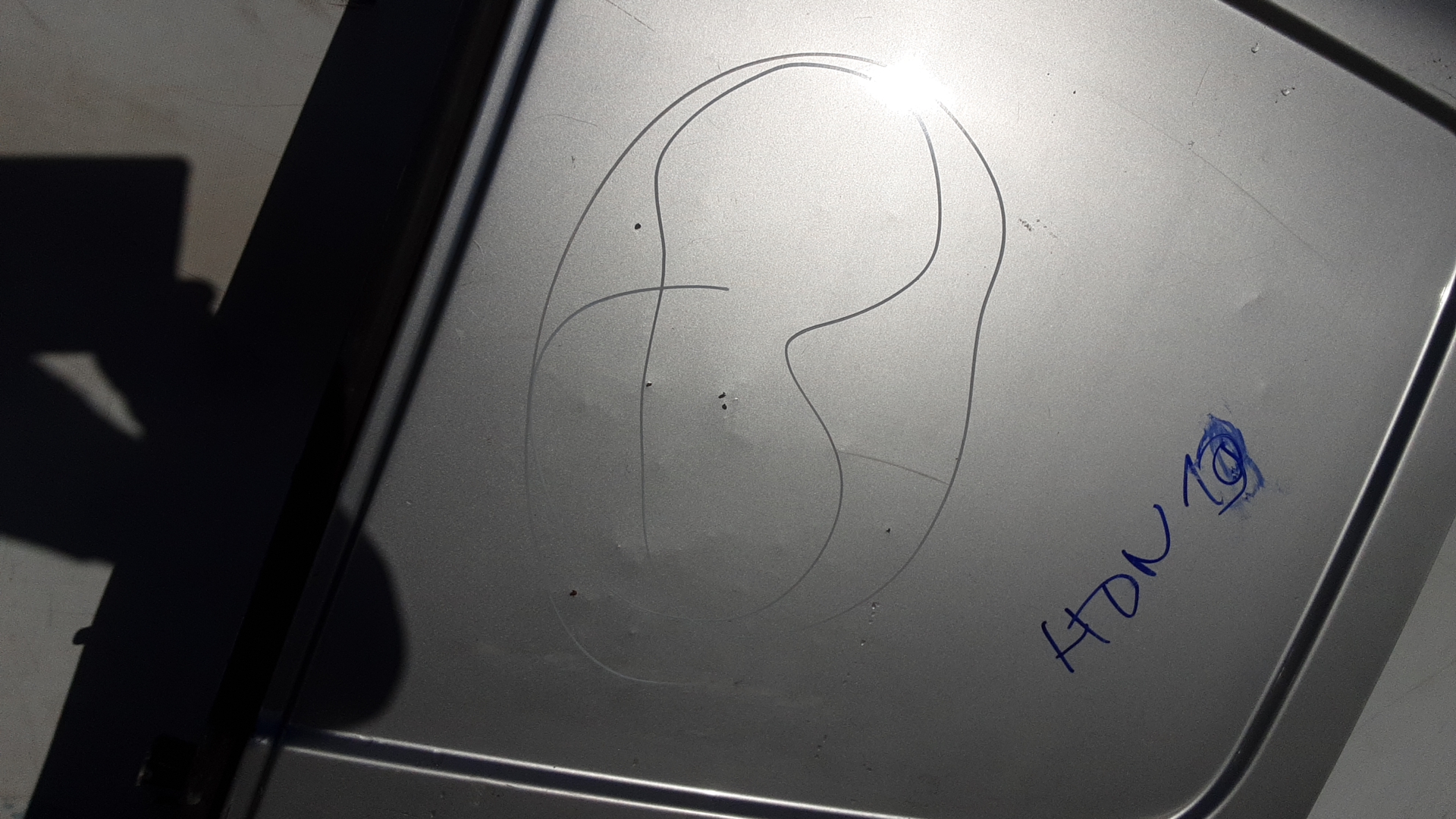 Дверь багажника правая