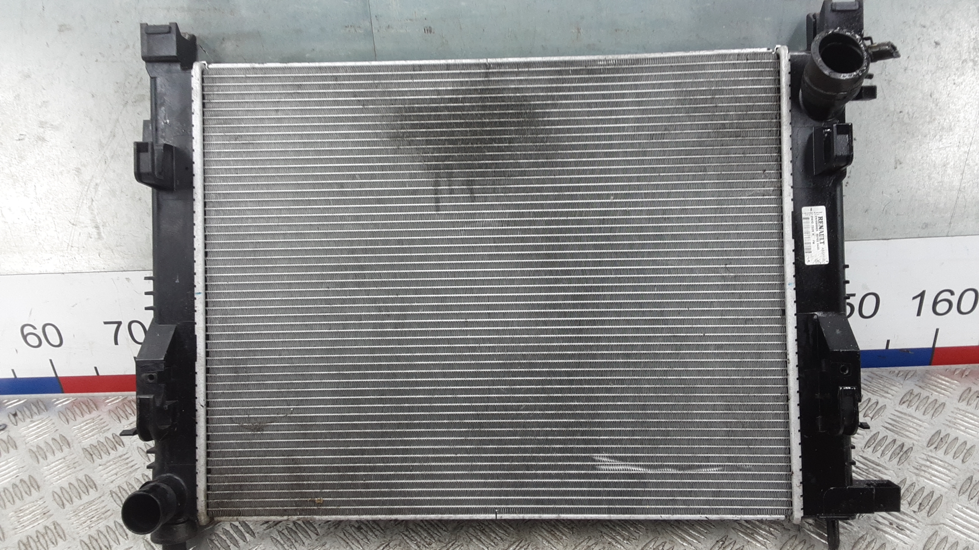 Радиатор охлаждения двигателя основной