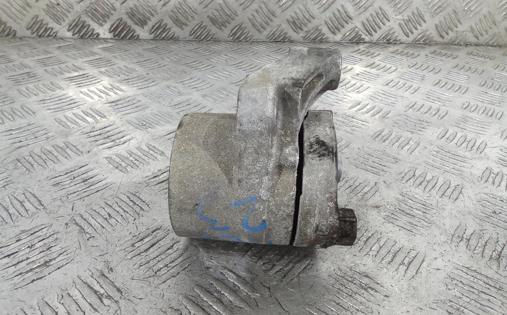 Натяжитель ремня