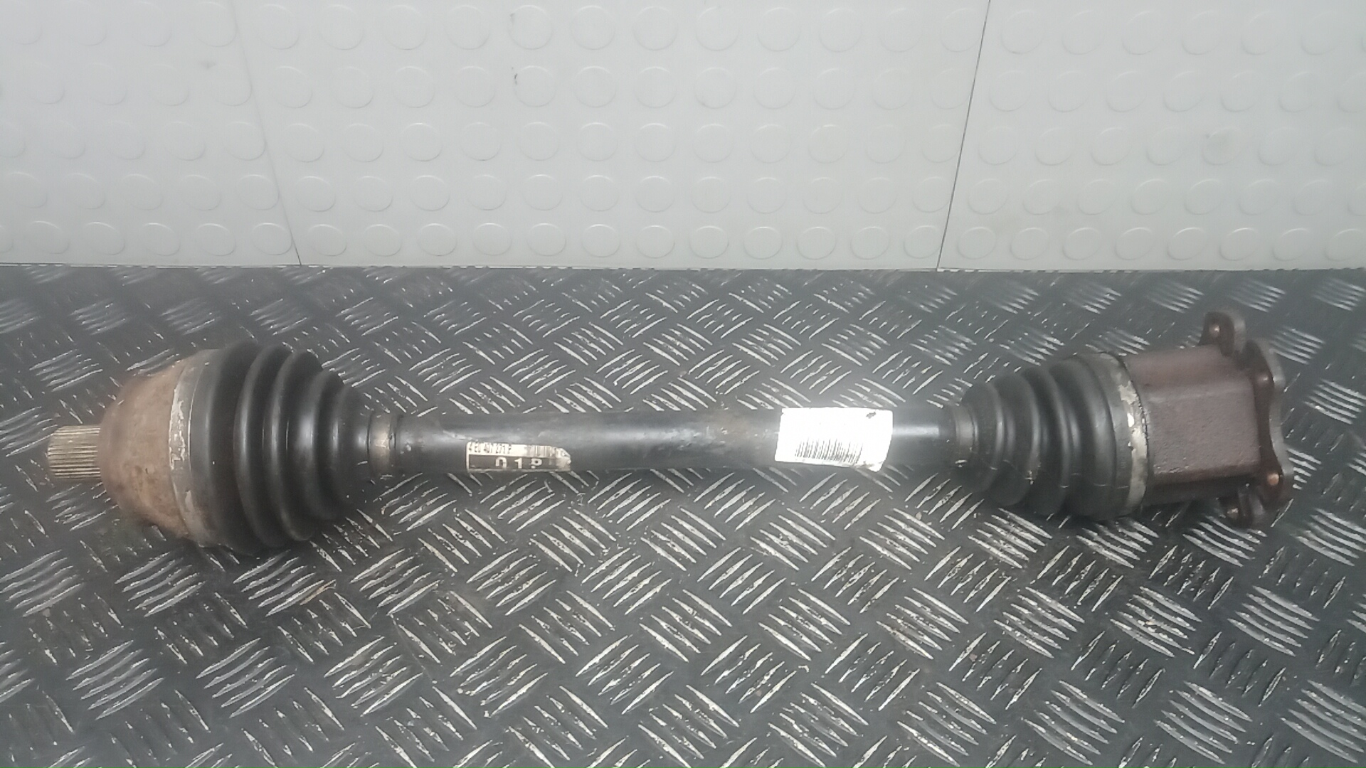 Полуось передняя правая