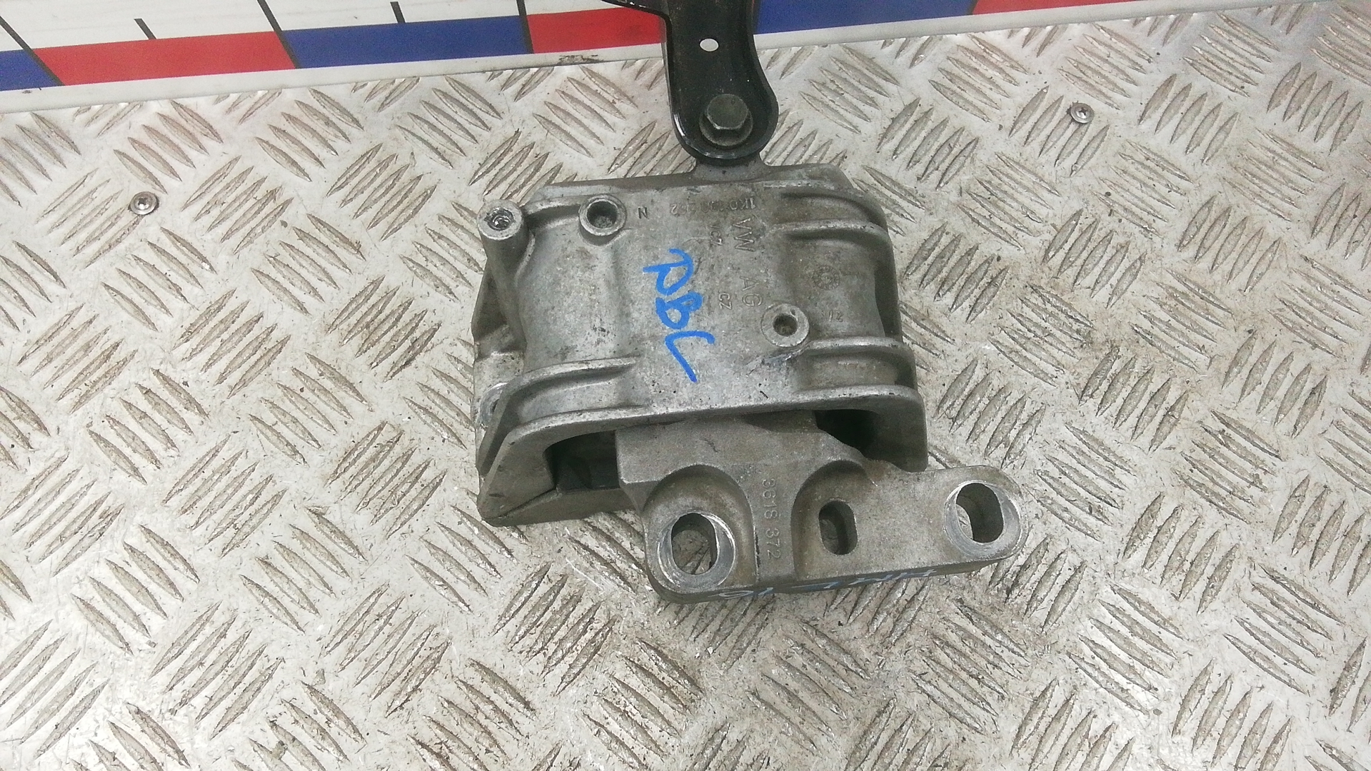 AP-0013318590 AP-0013318590