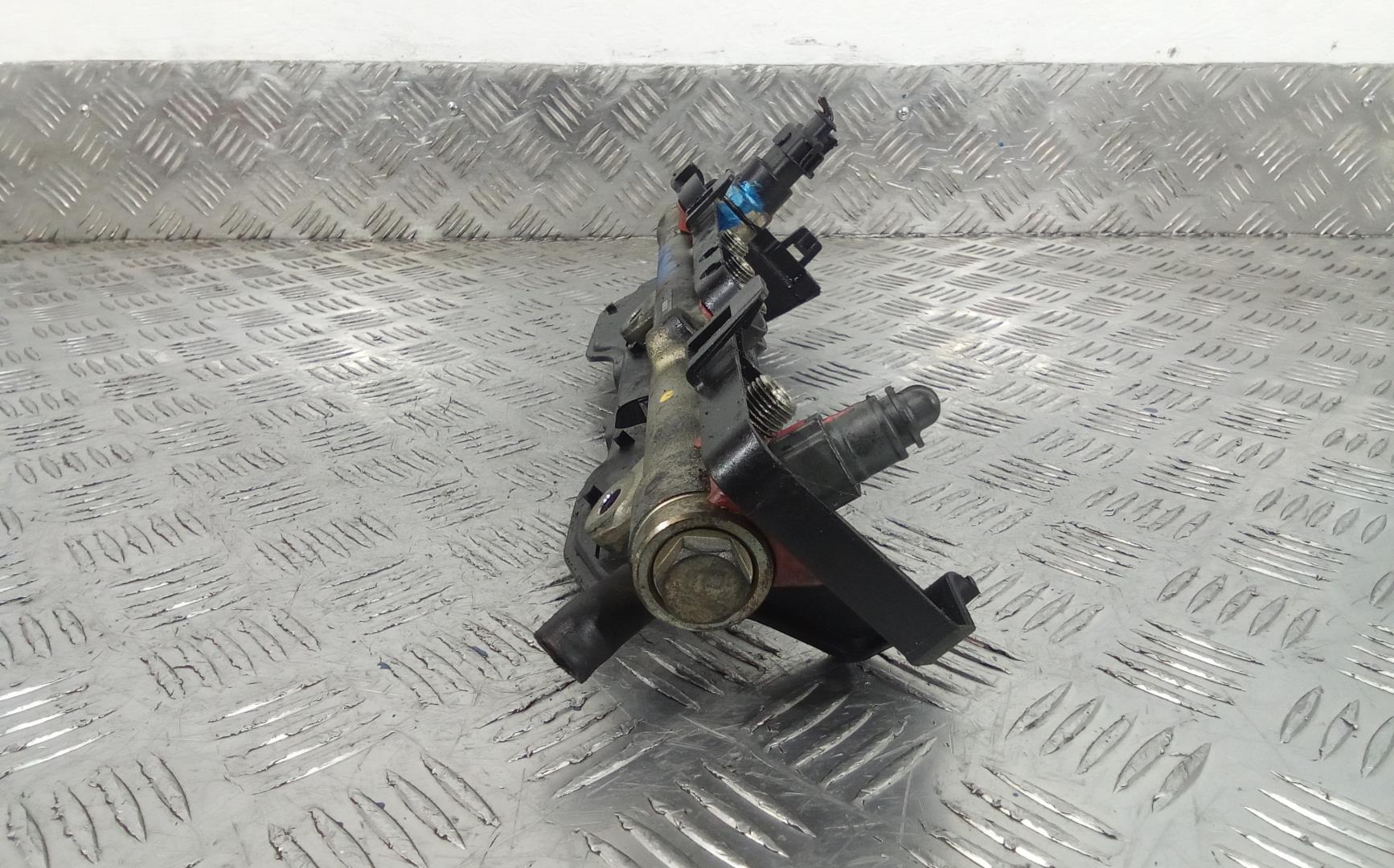 Рейка топливная (рампа)