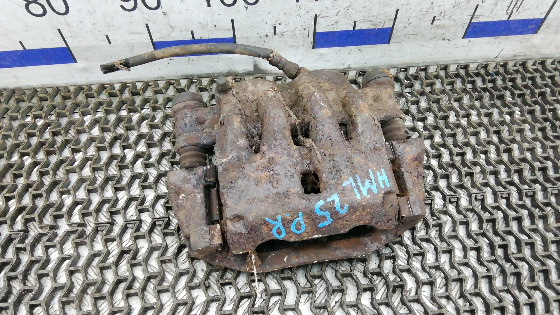 Суппорт передний правый