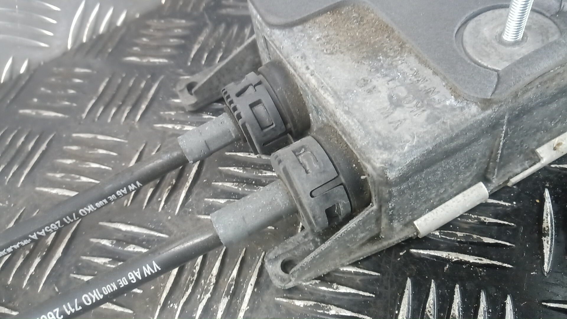 Кулиса МКПП / АКПП