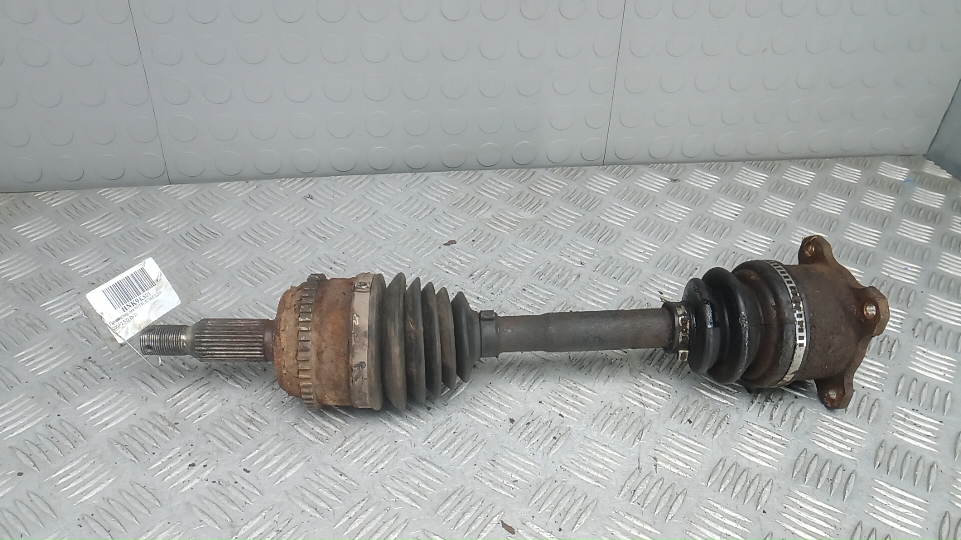 Полуось передняя левая