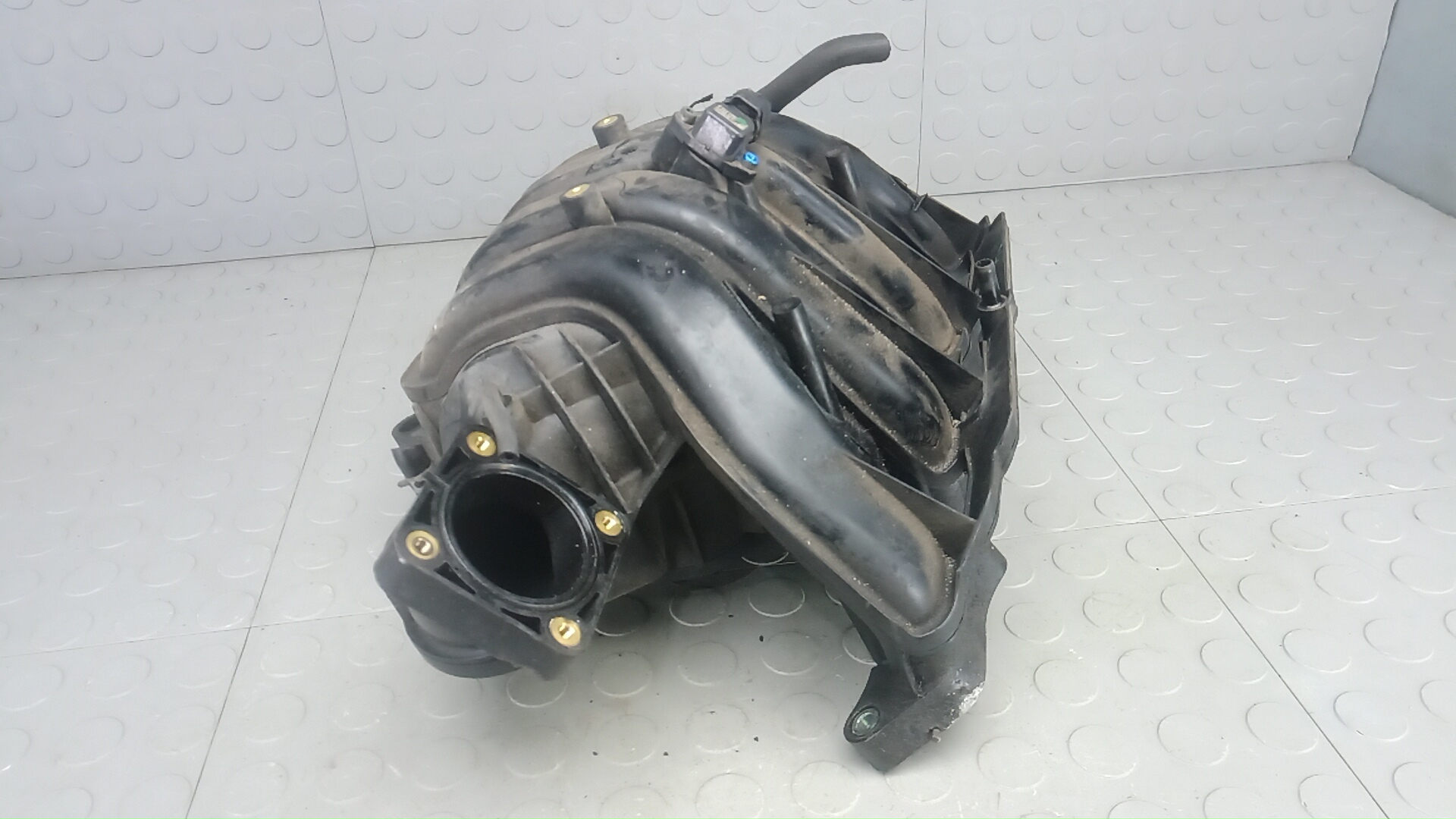 Коллектор впускной