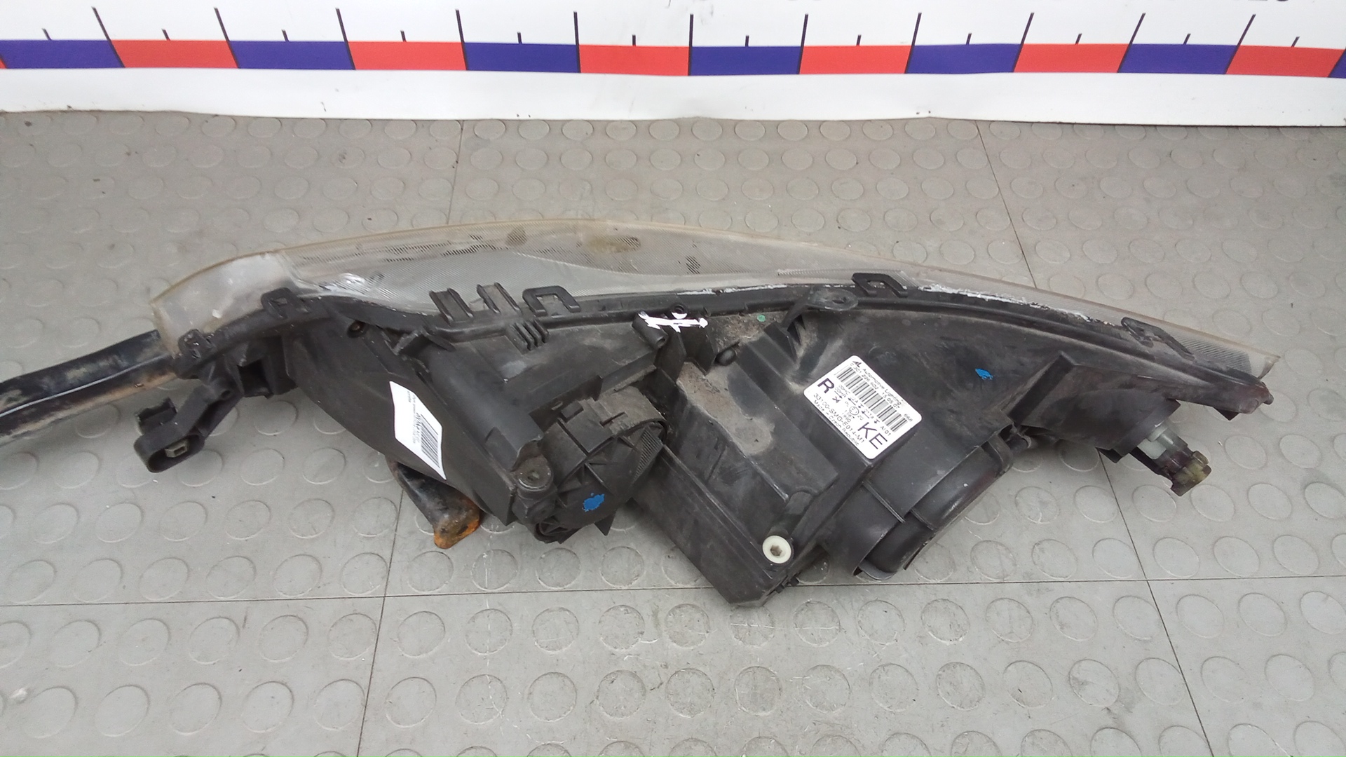 Фара правая