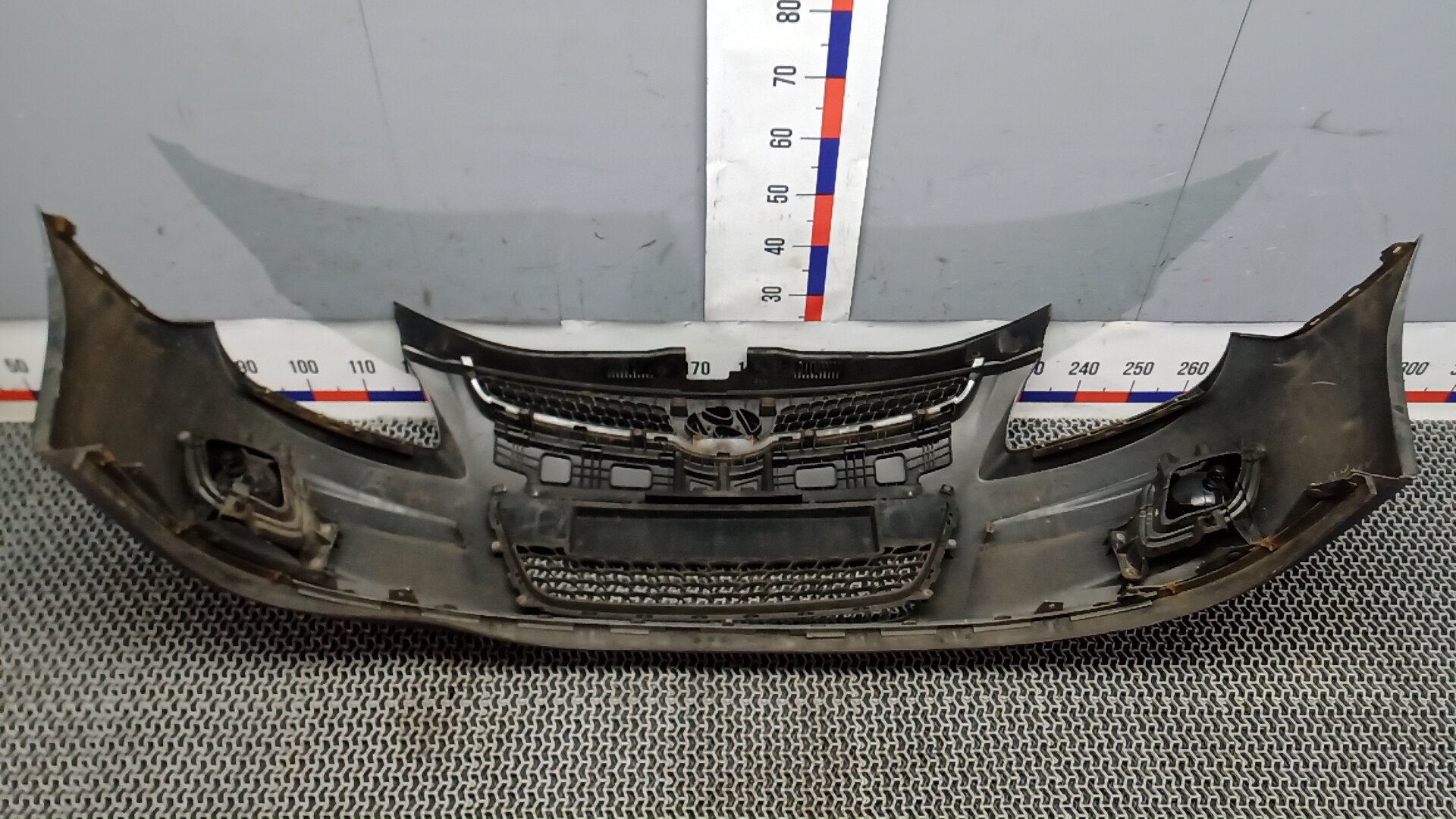Бампер передний