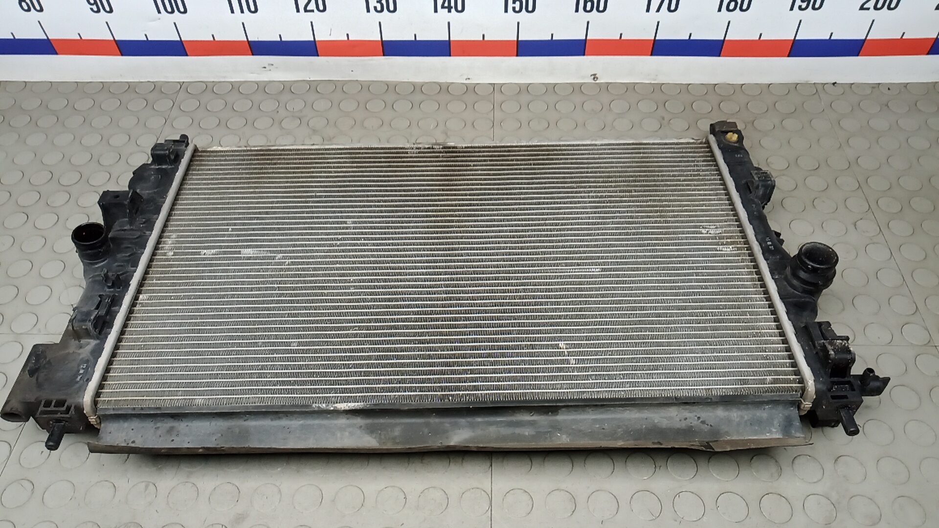 Радиатор охлаждения двигателя основной
