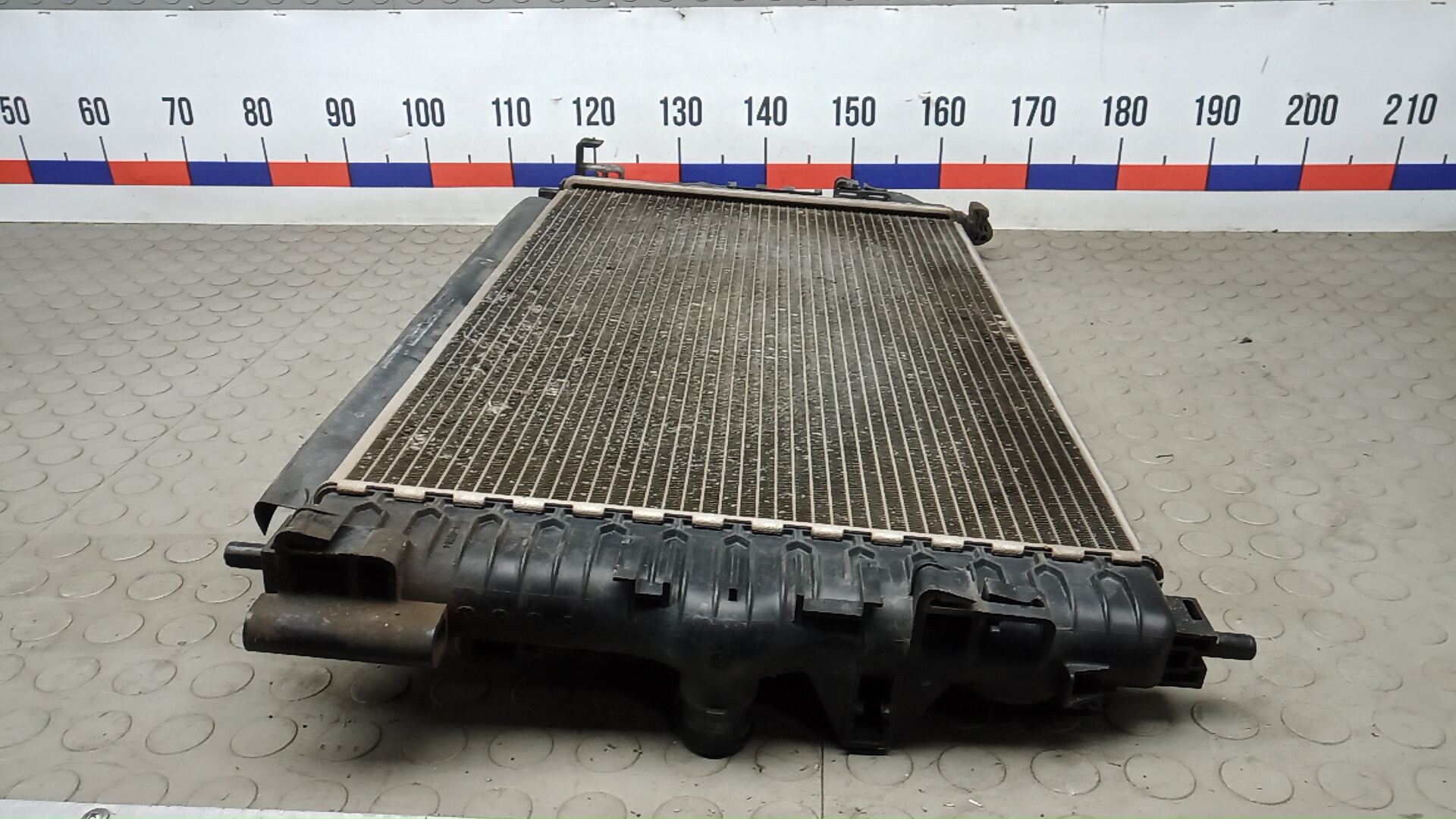 Радиатор охлаждения двигателя основной