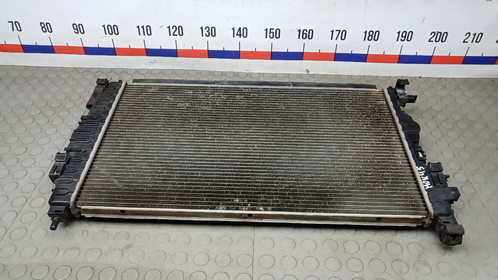 Радиатор охлаждения двигателя основной