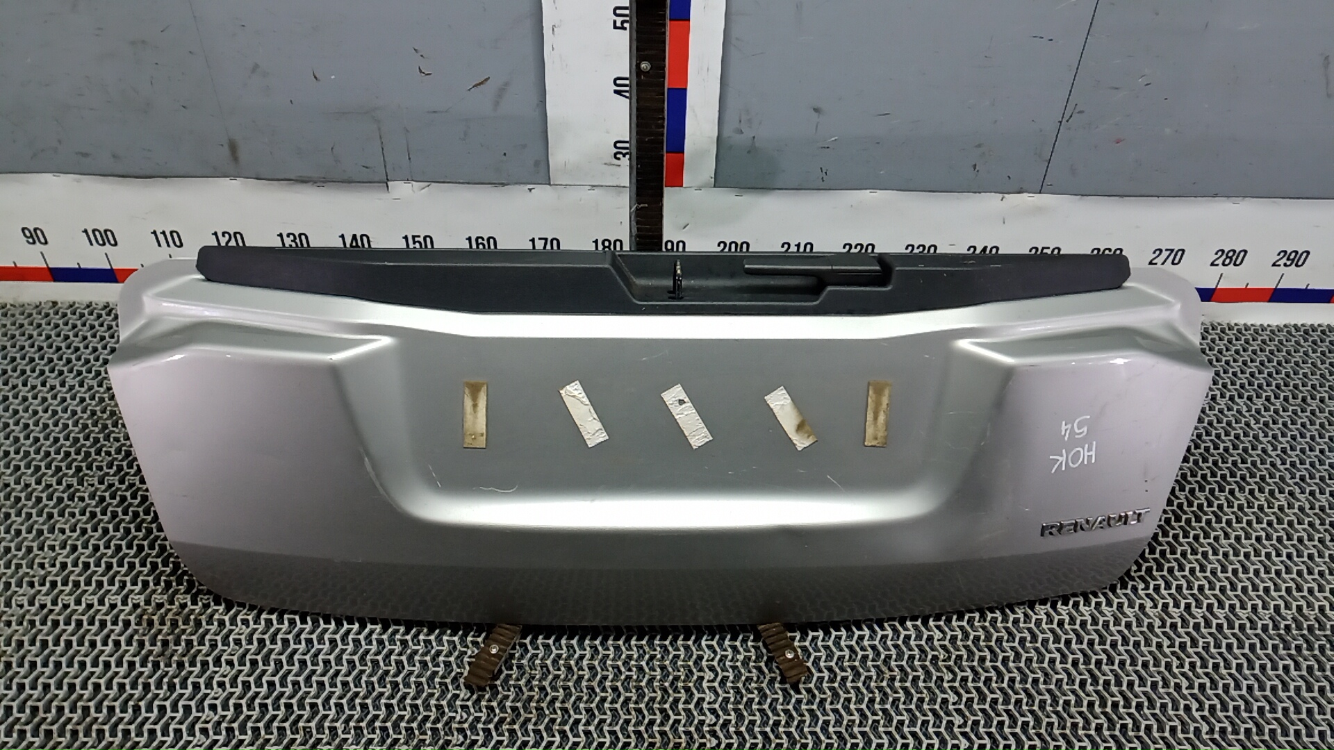 Дверь багажника нижняя (борт)