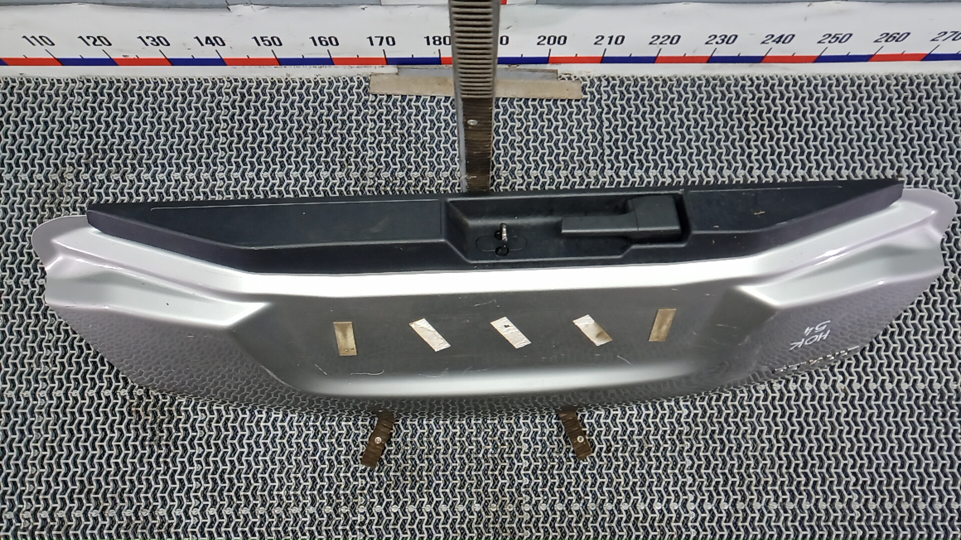 Дверь багажника нижняя (борт)