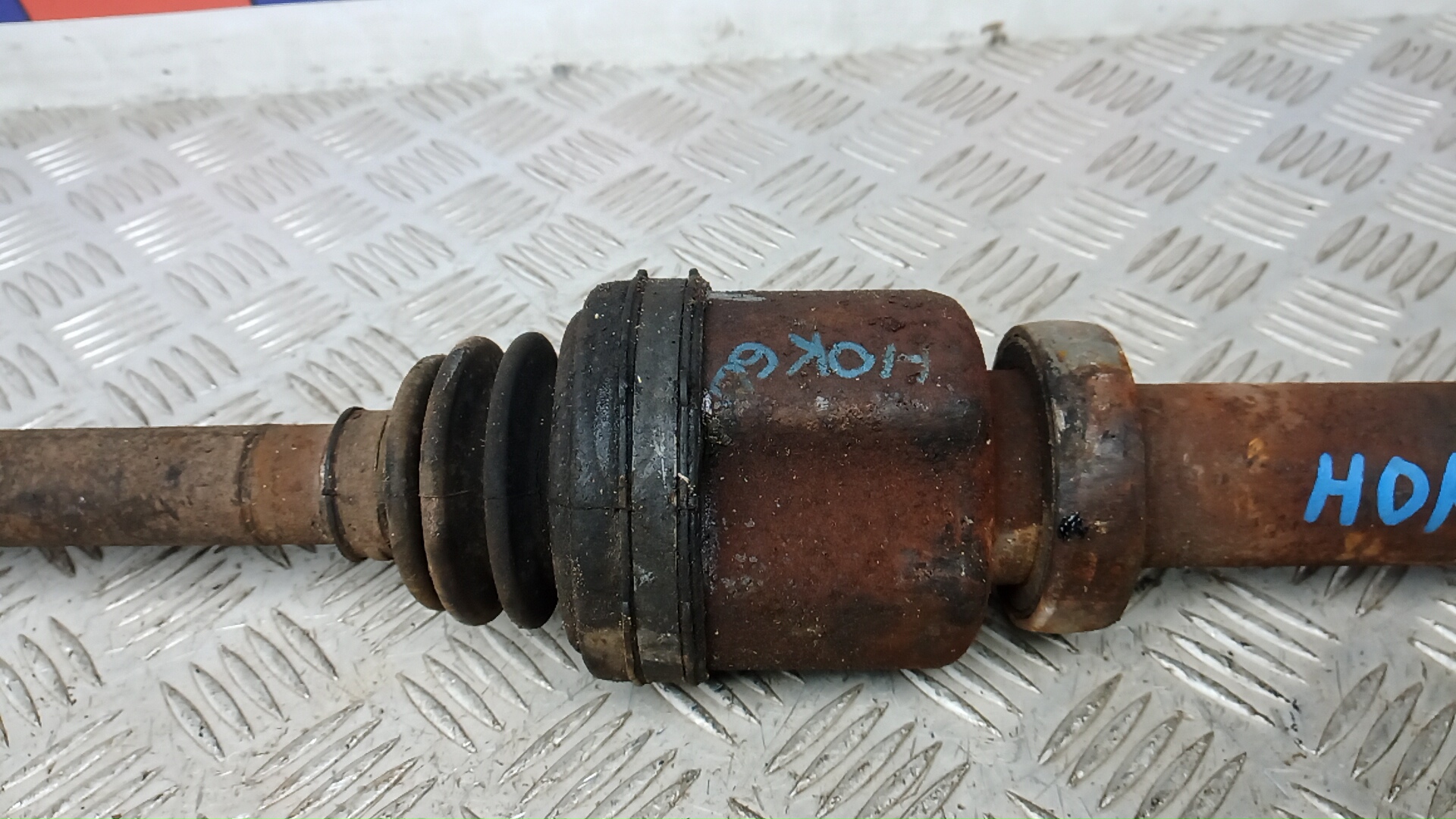 Полуось передняя правая