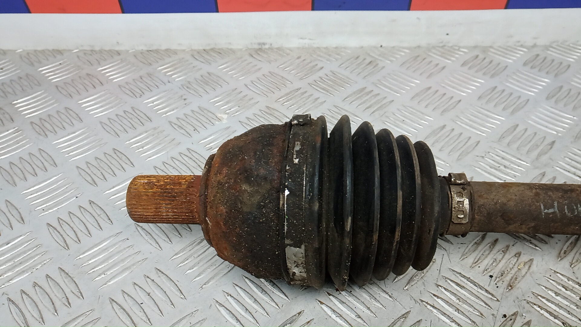 Полуось передняя правая