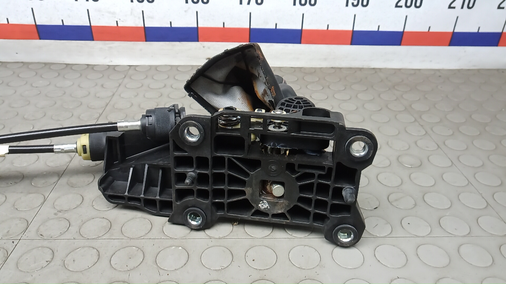 Кулиса МКПП / АКПП