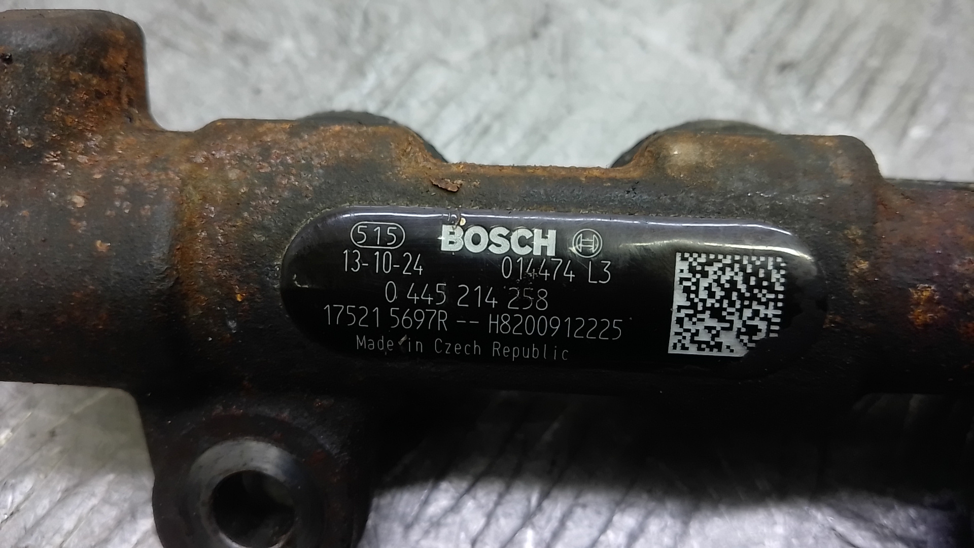 Рейка топливная (рампа)