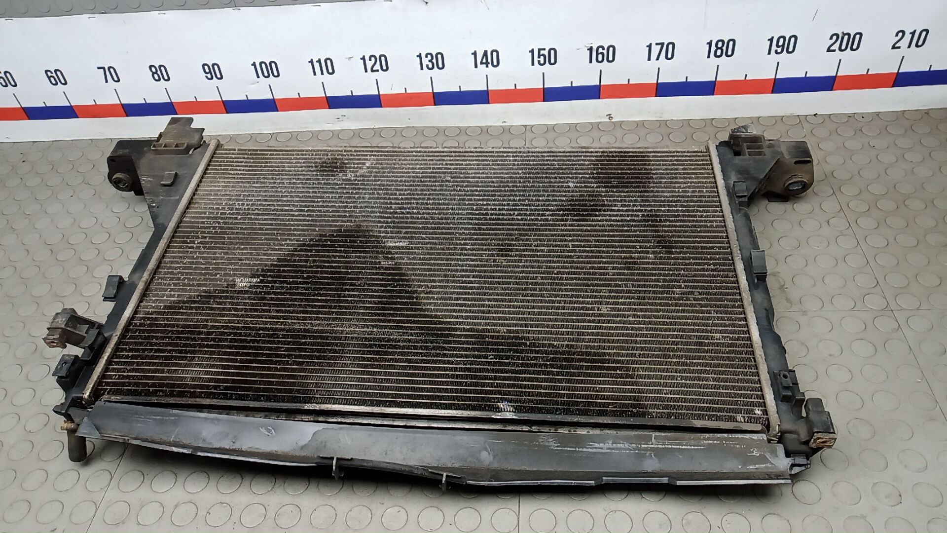 Радиатор охлаждения двигателя основной