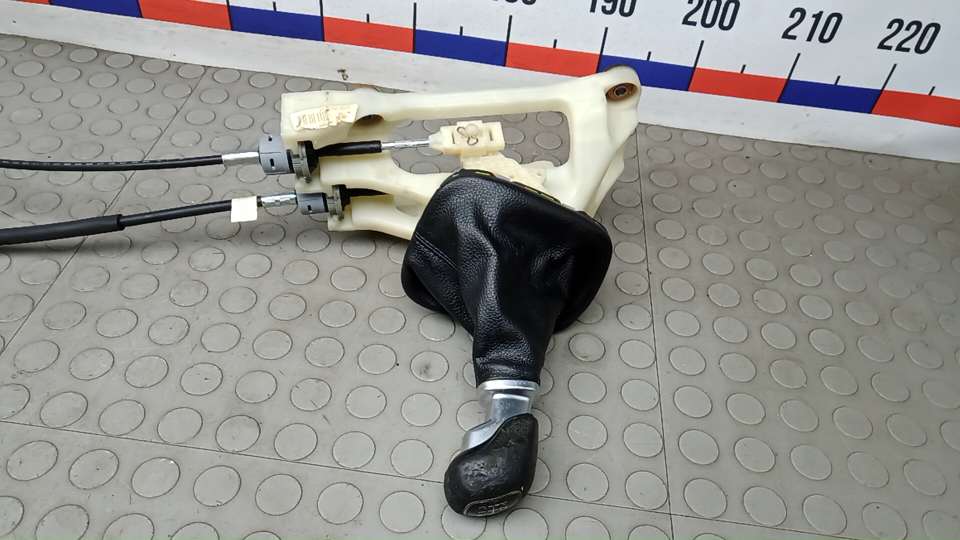 Кулиса МКПП / АКПП