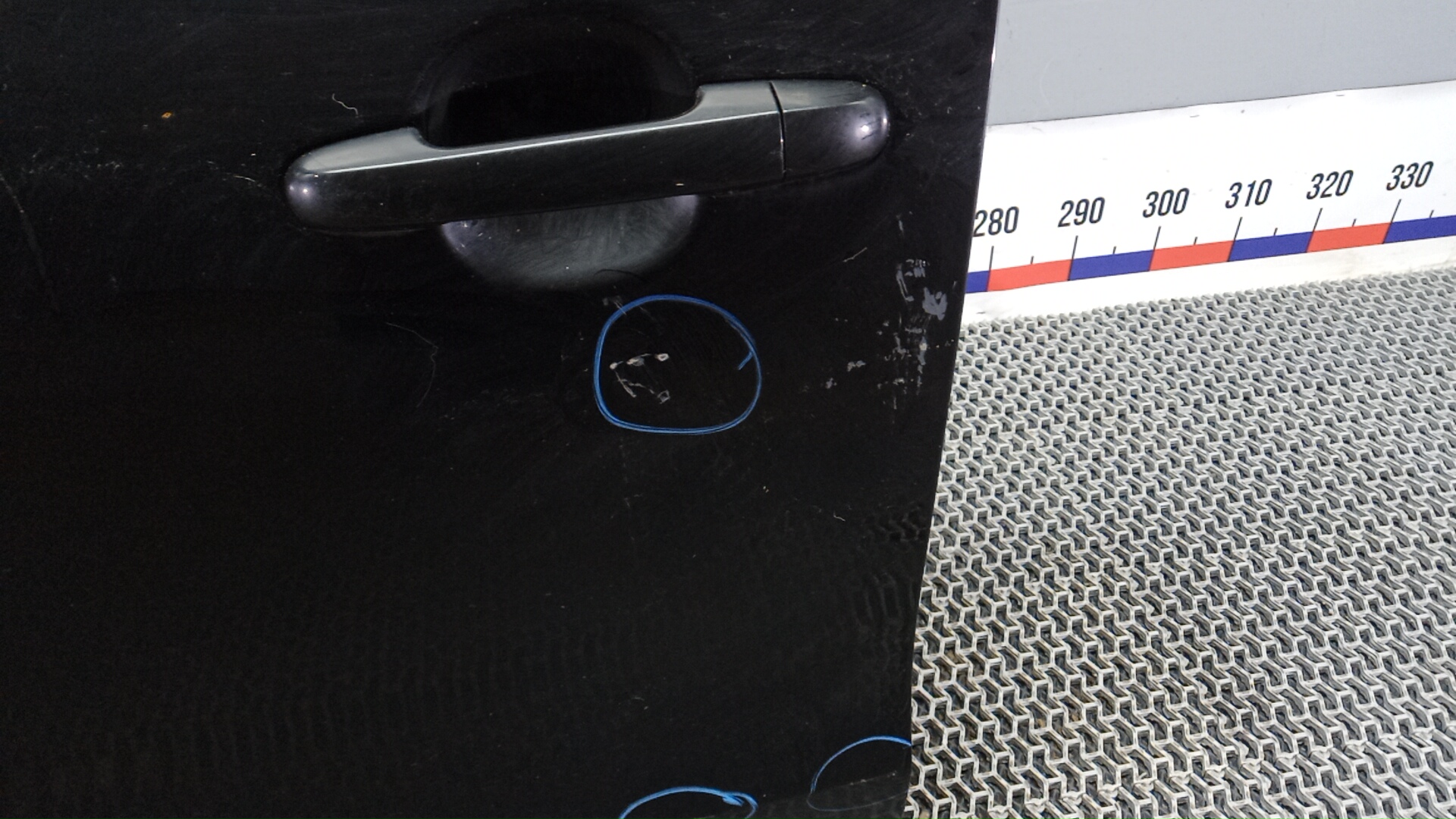 Дверь передняя левая