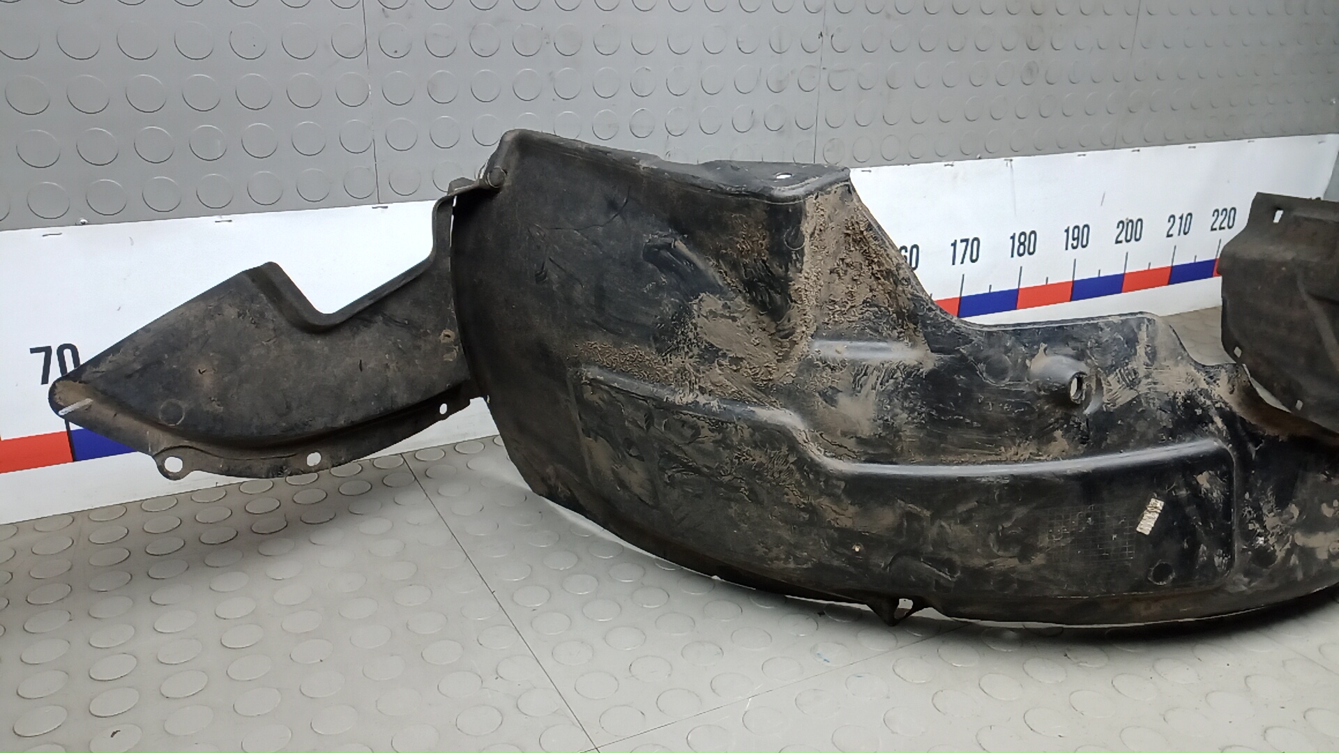 Локер передний левый