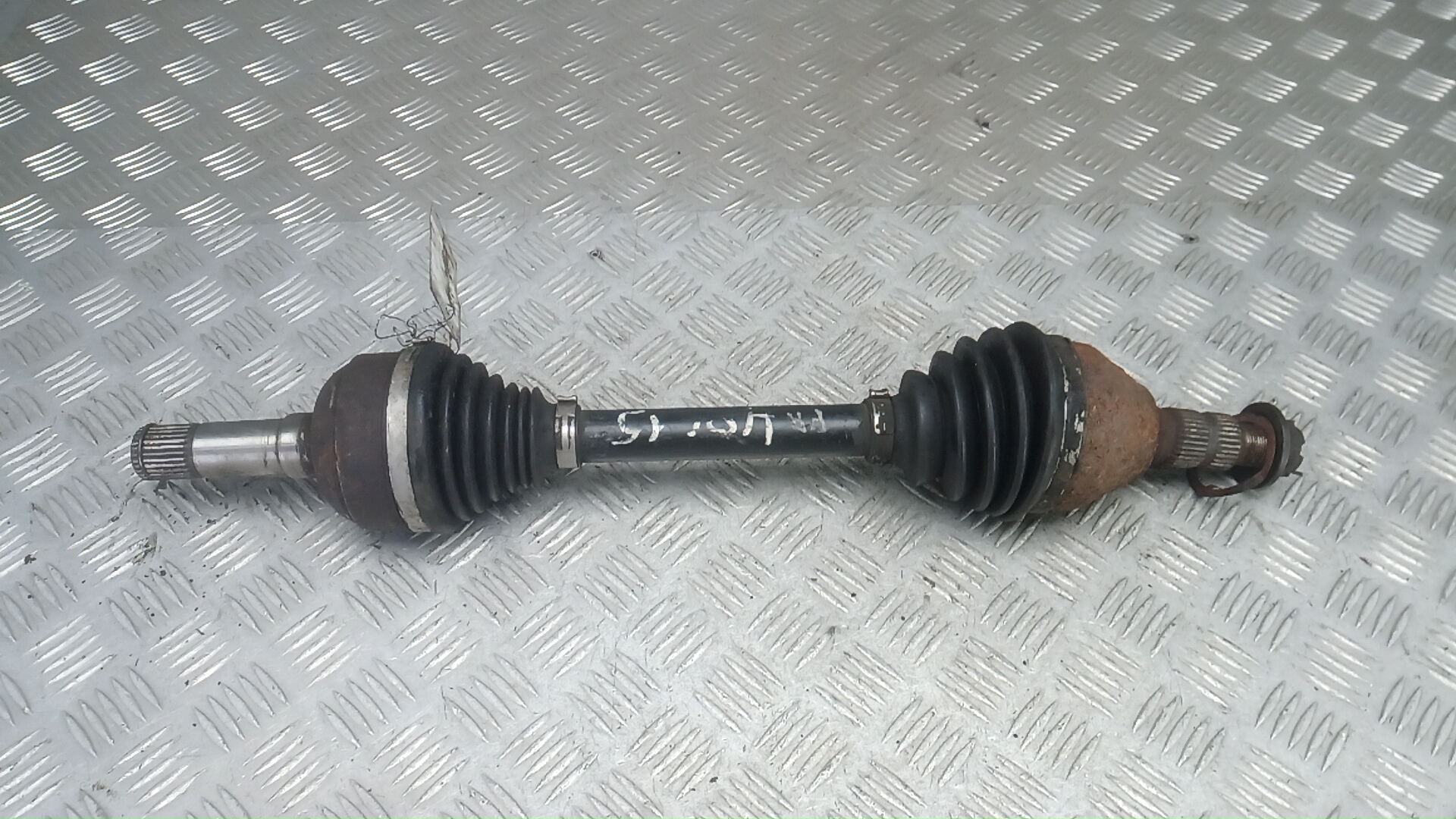 Полуось передняя правая