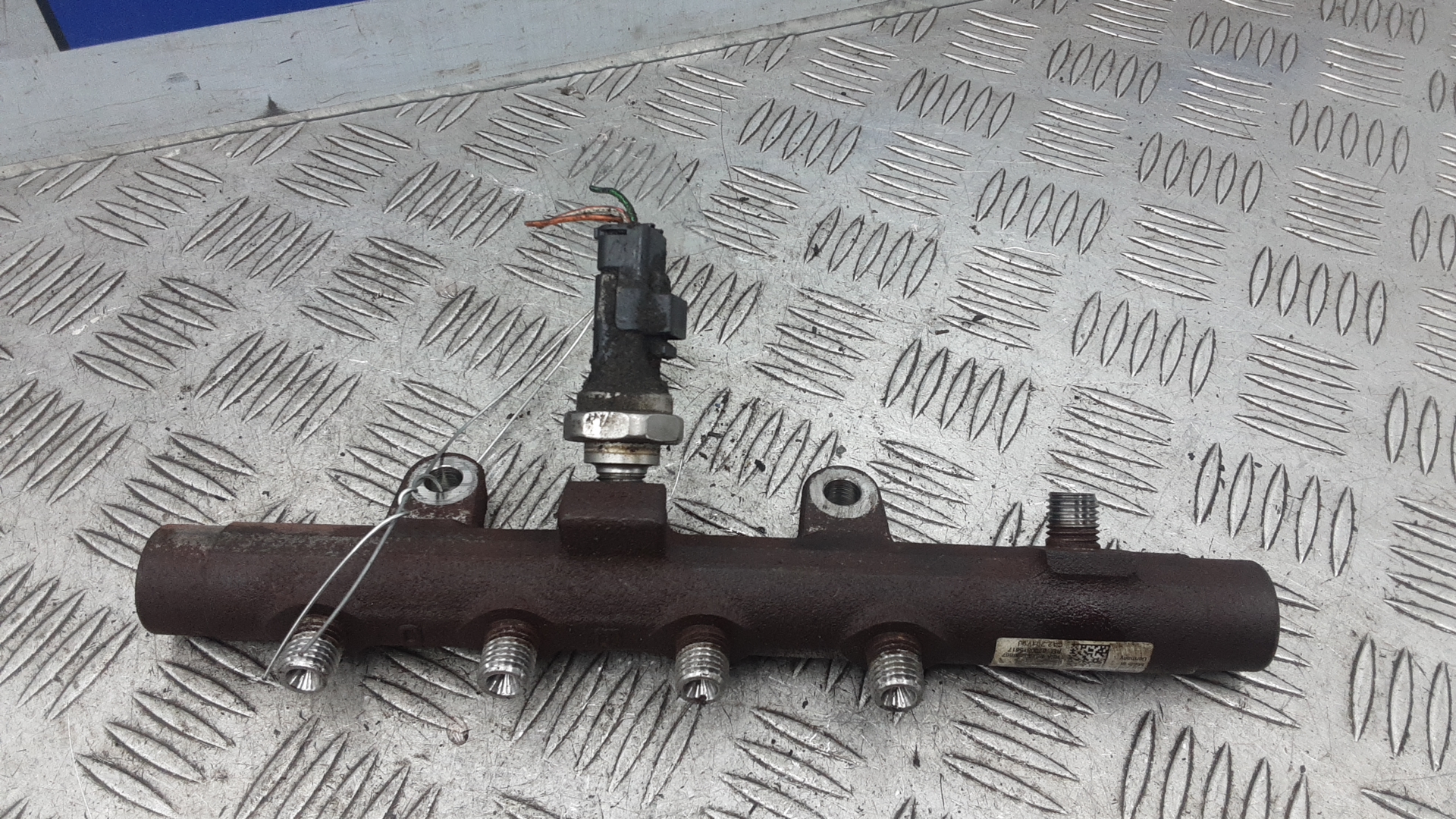 Рейка топливная (рампа)