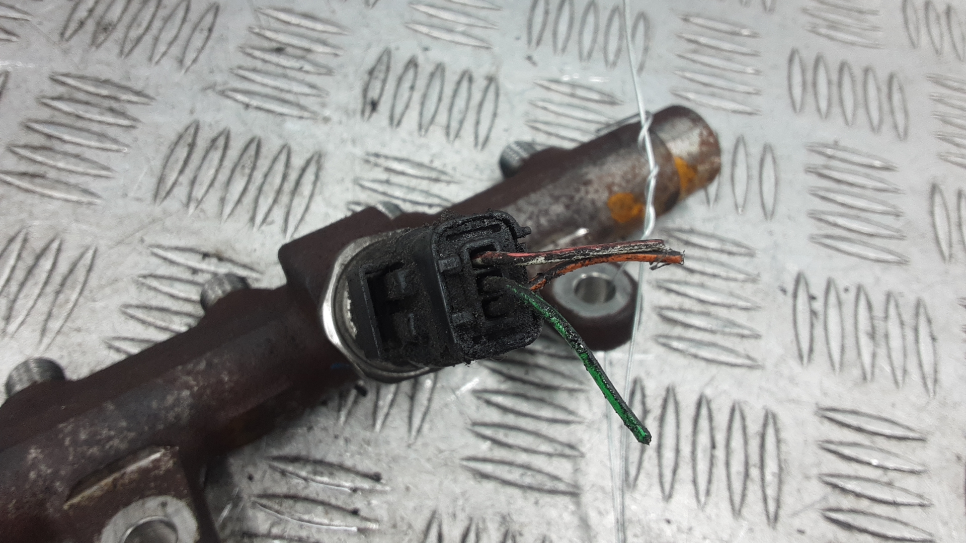 Рейка топливная (рампа)