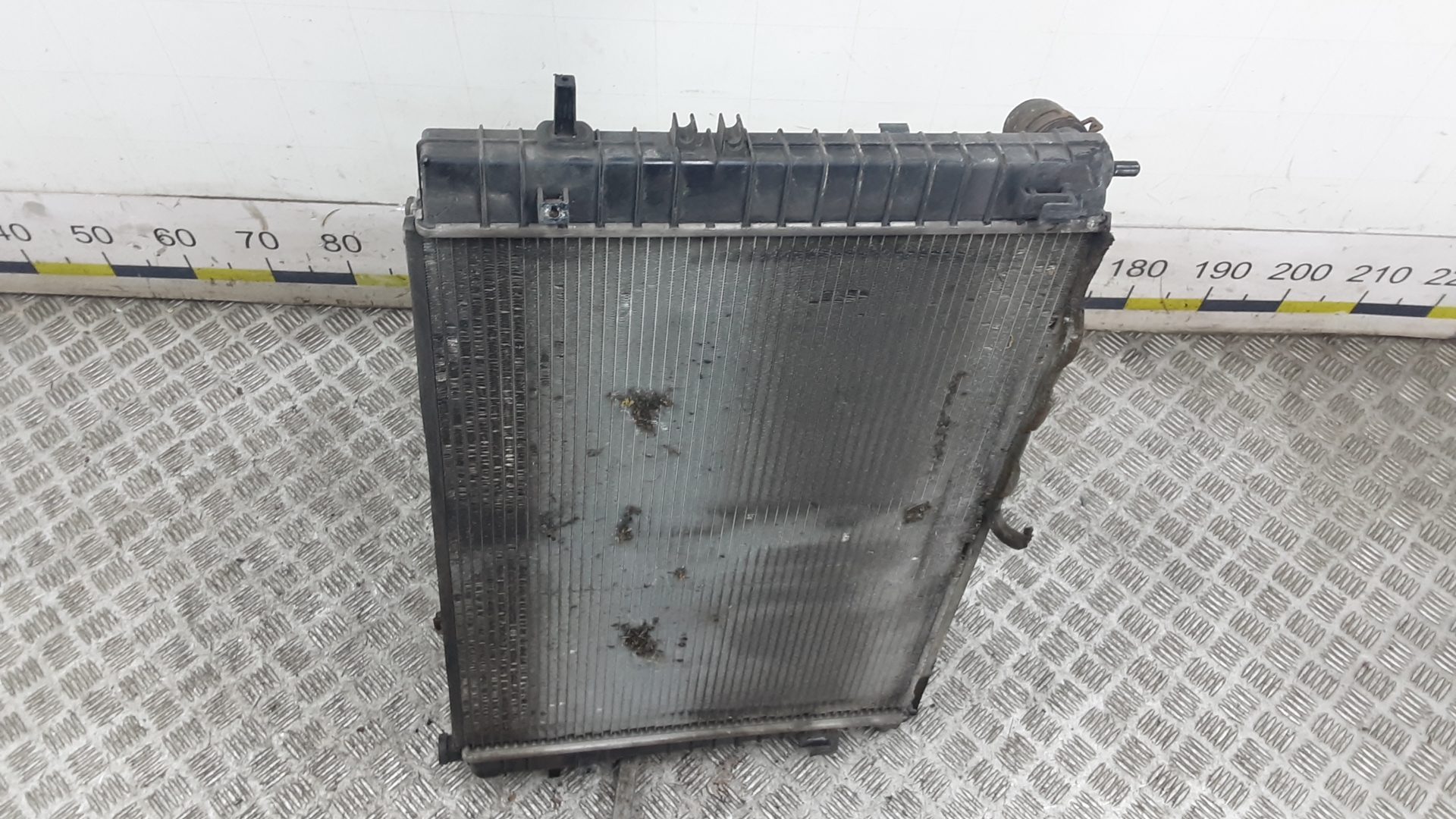 Радиатор охлаждения двигателя основной