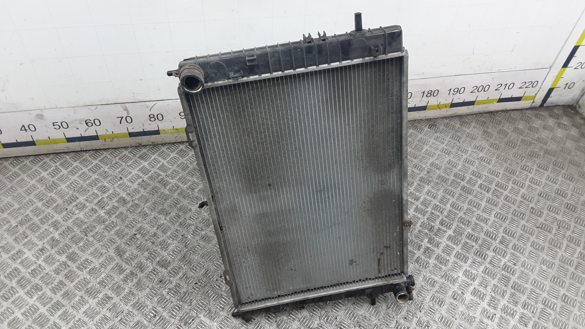 Радиатор охлаждения двигателя основной