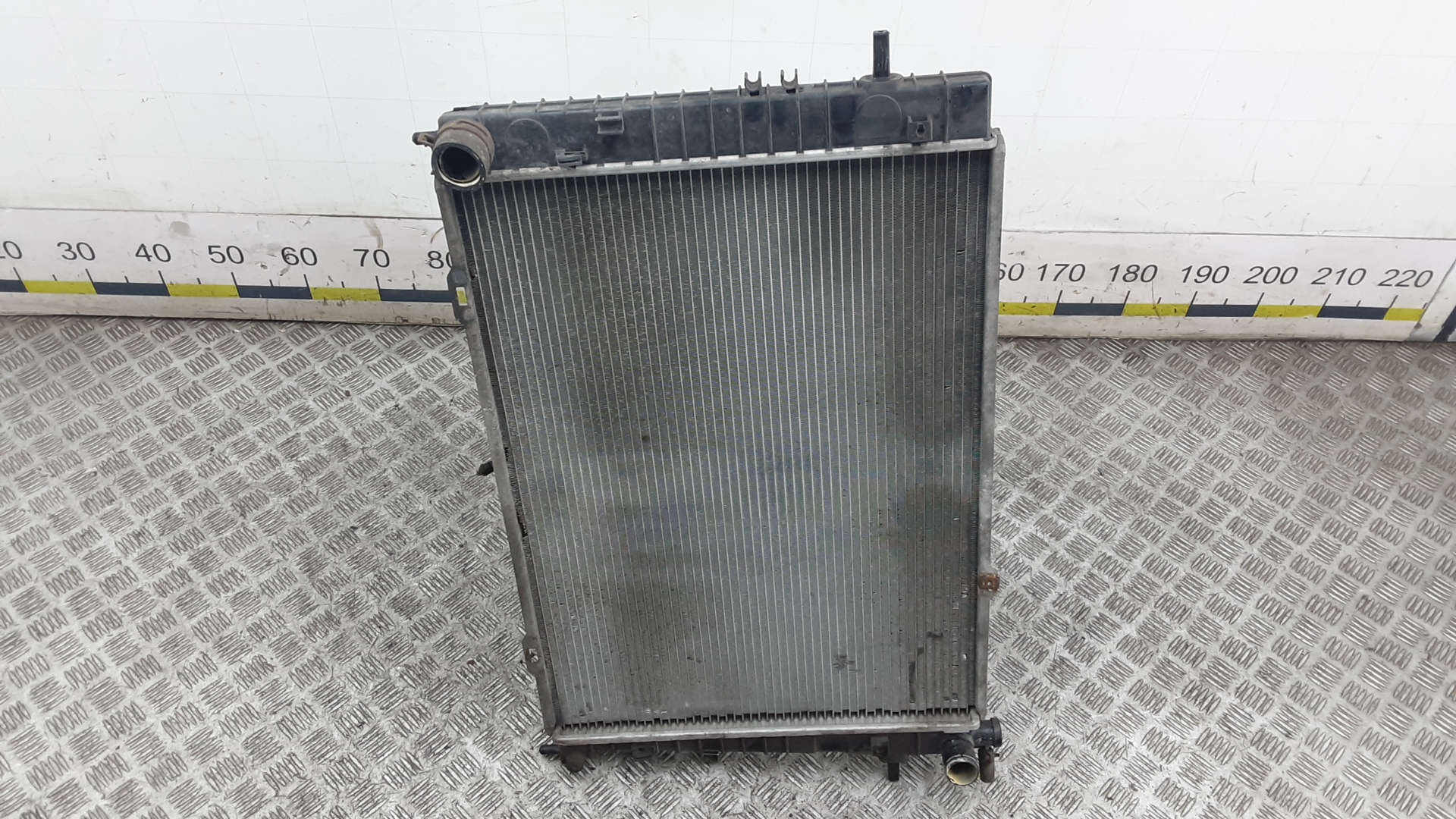 Радиатор охлаждения двигателя основной