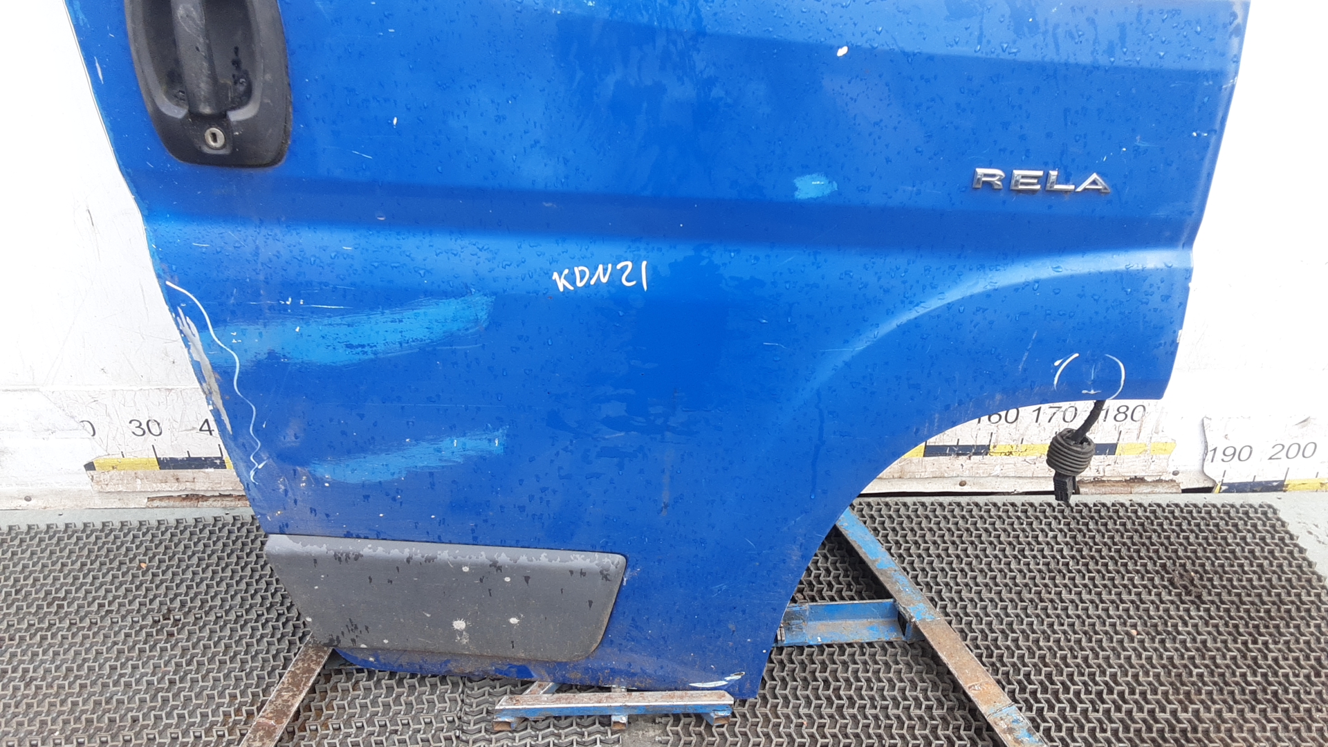 Дверь передняя правая