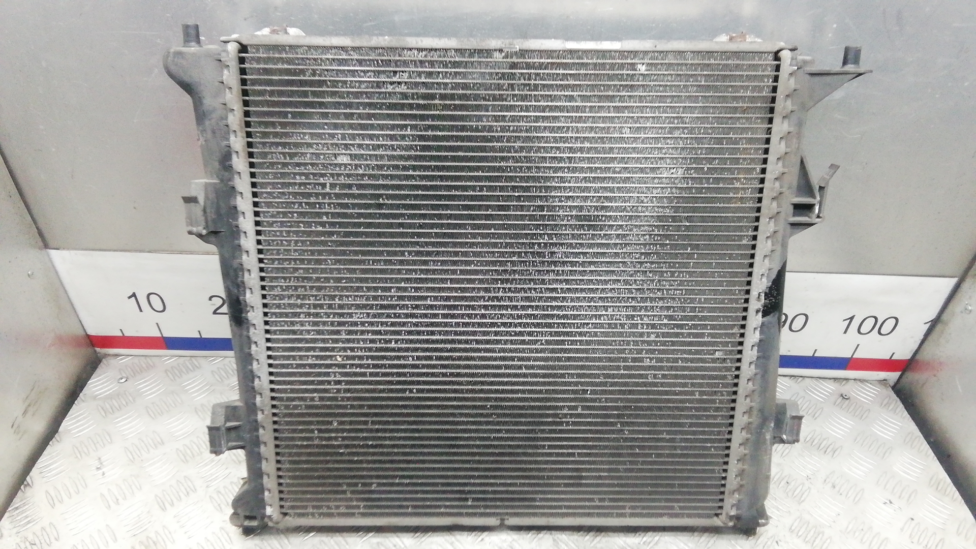 Радиатор охлаждения двигателя основной