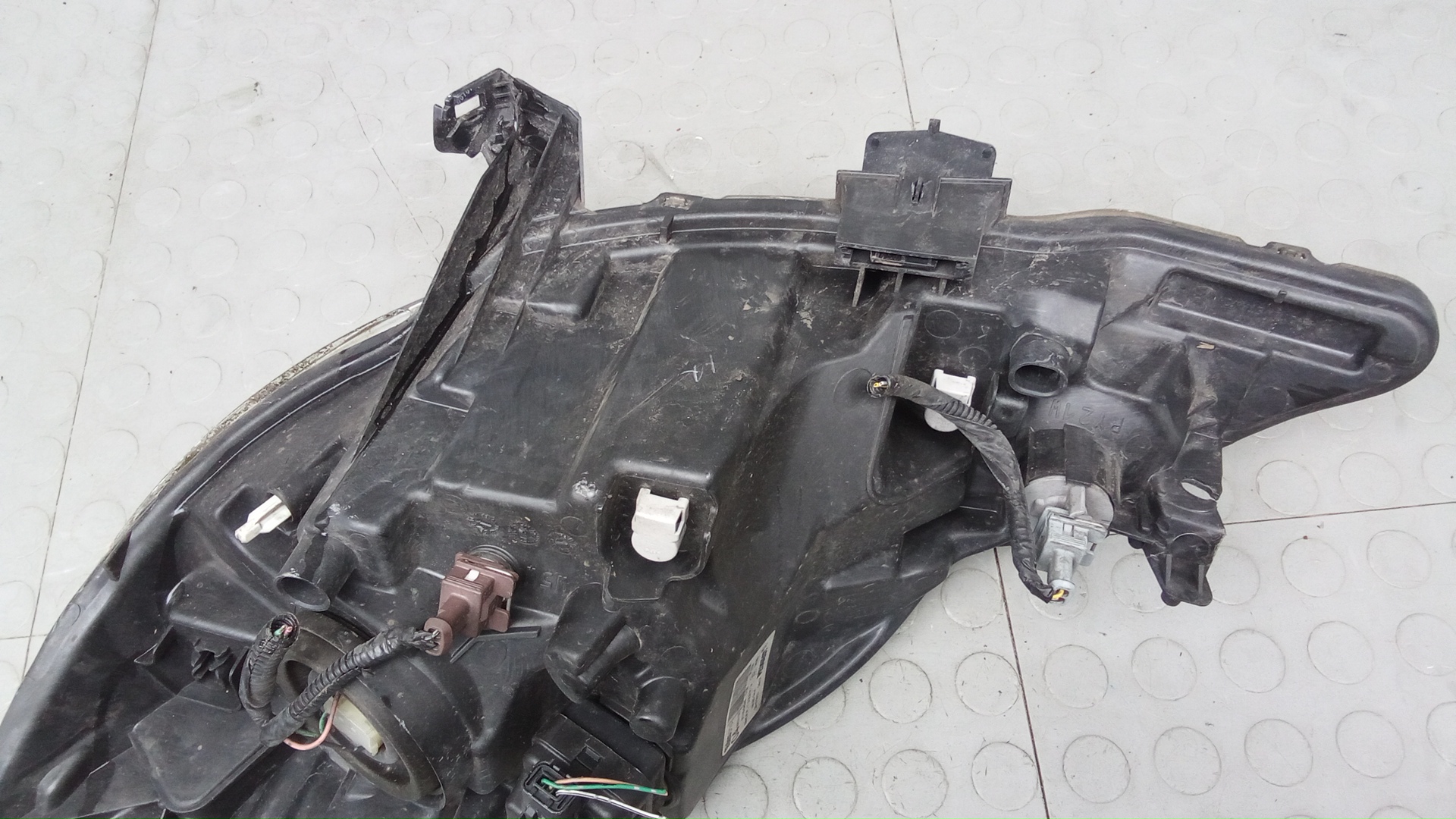 Фара правая