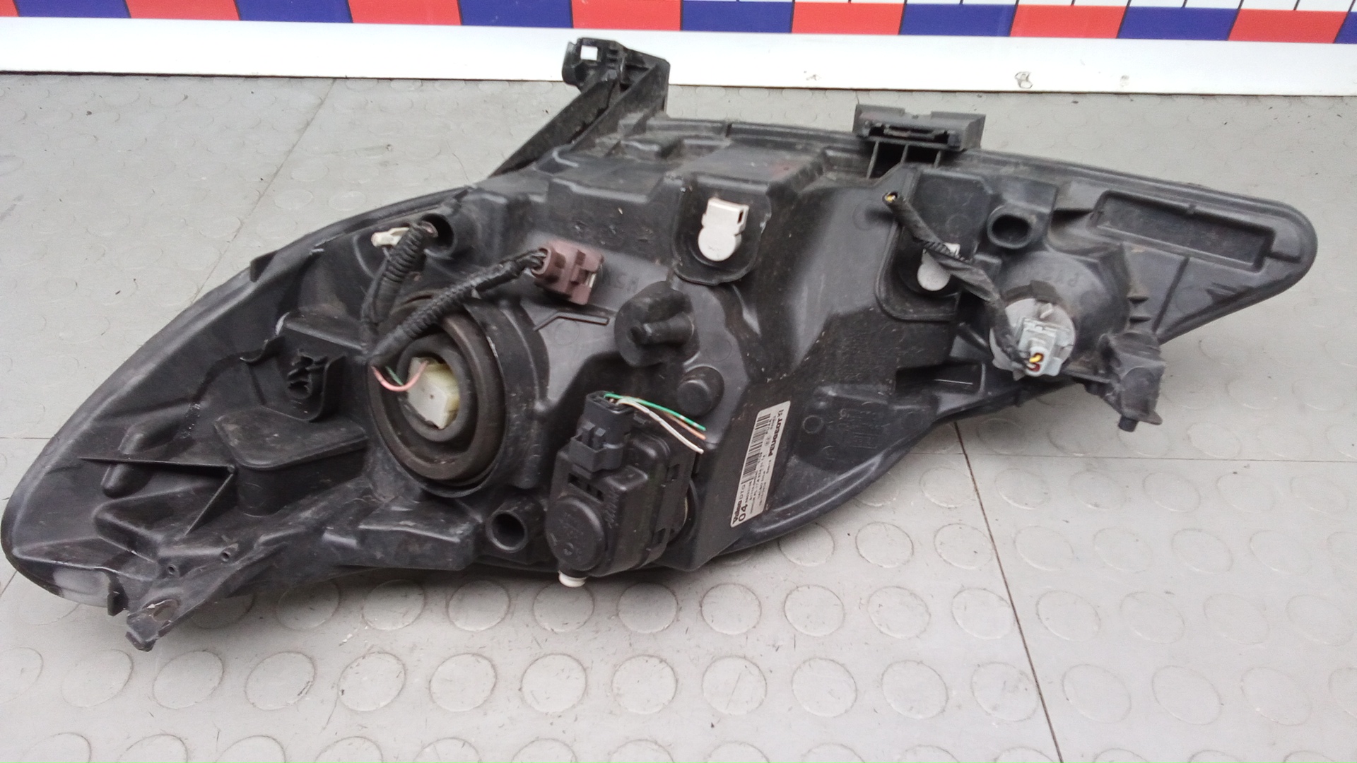 Фара правая