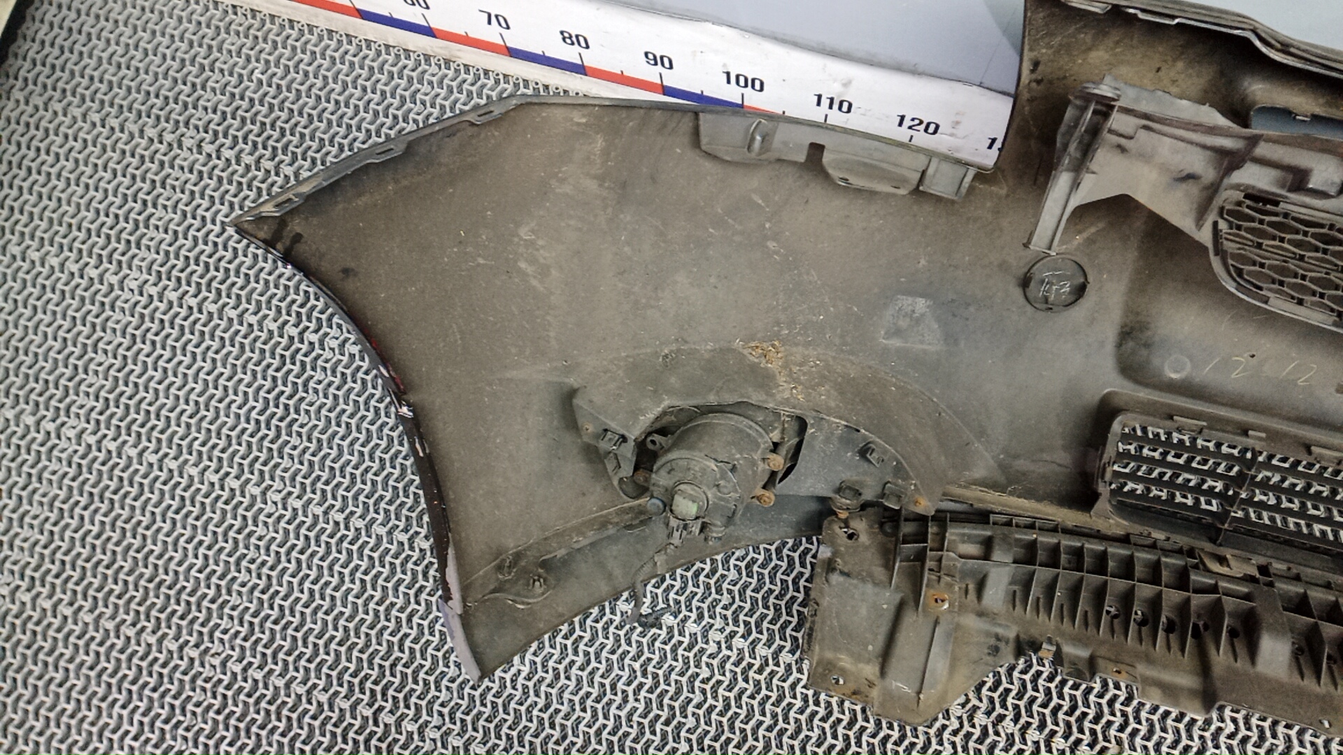 Бампер передний