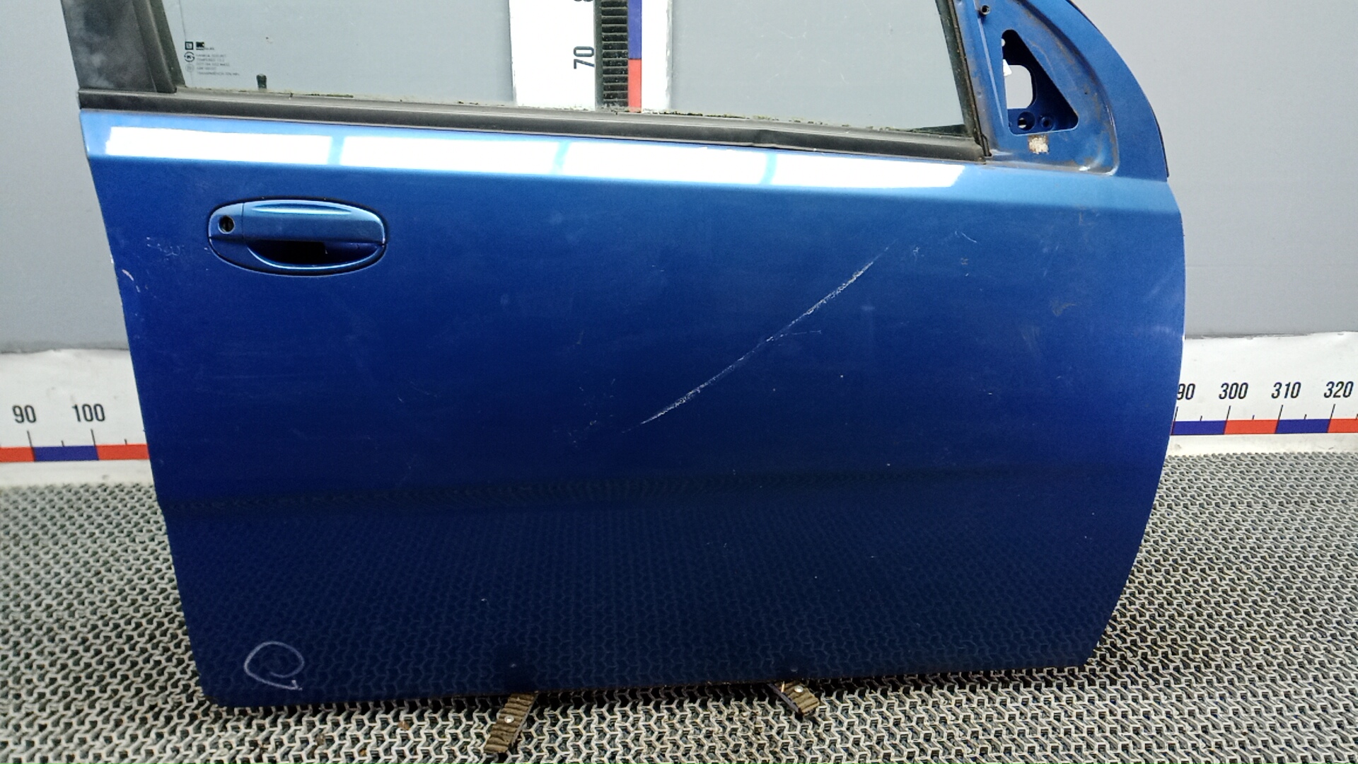 Дверь передняя правая