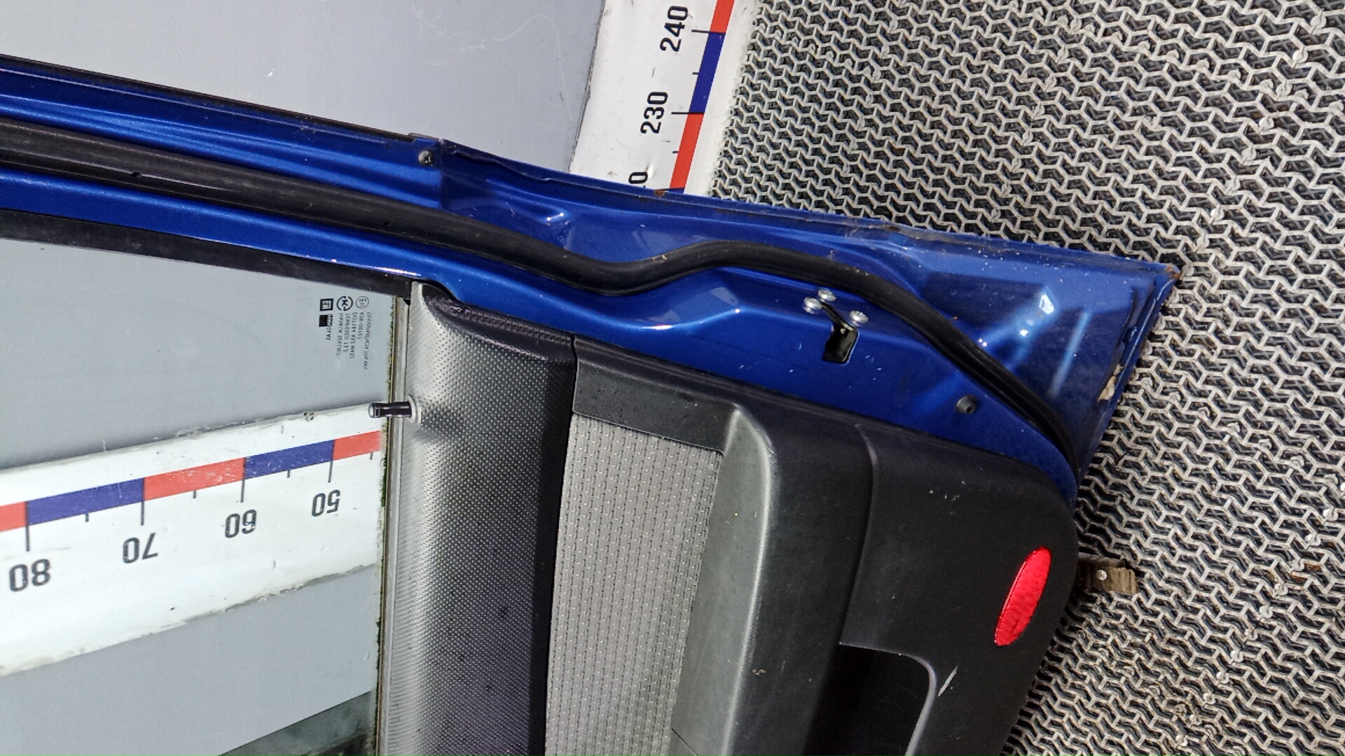 Дверь передняя правая