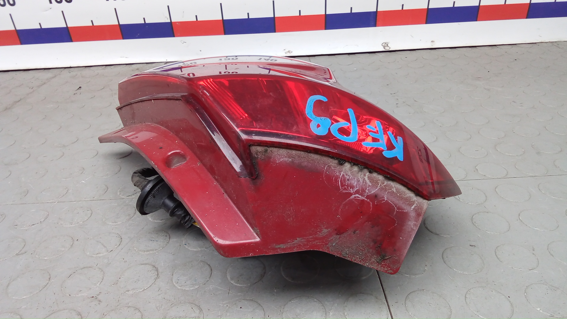 Фонарь задний левый