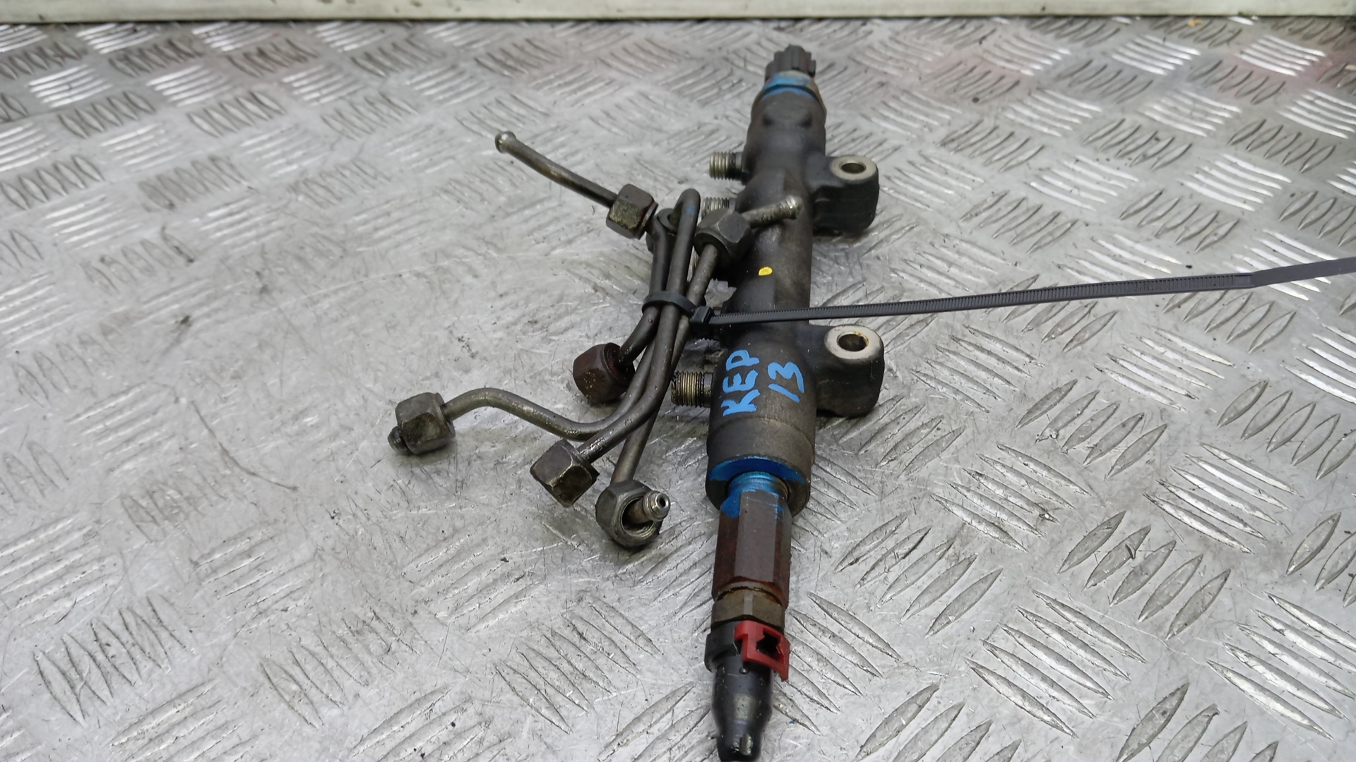 Рейка топливная (рампа)