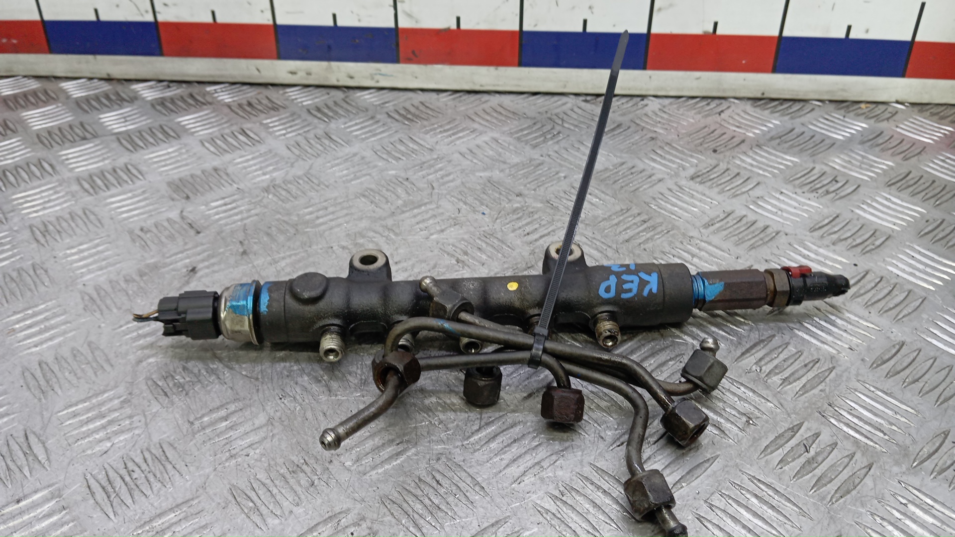 Рейка топливная (рампа)