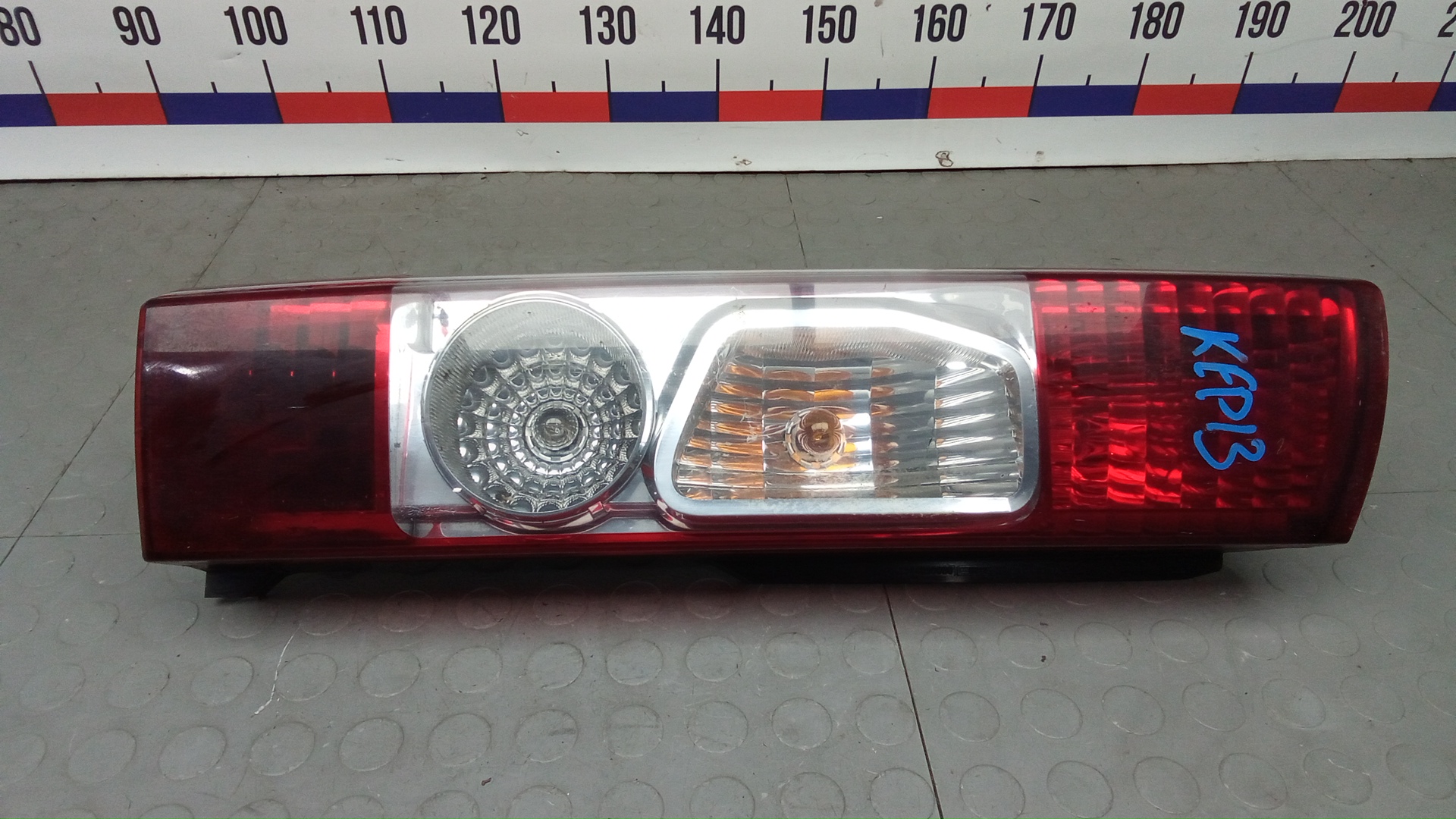 Фонарь задний левый