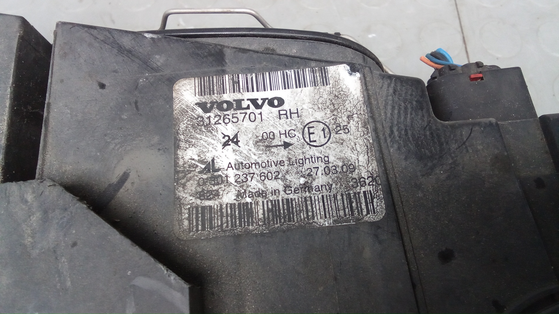 Фара правая