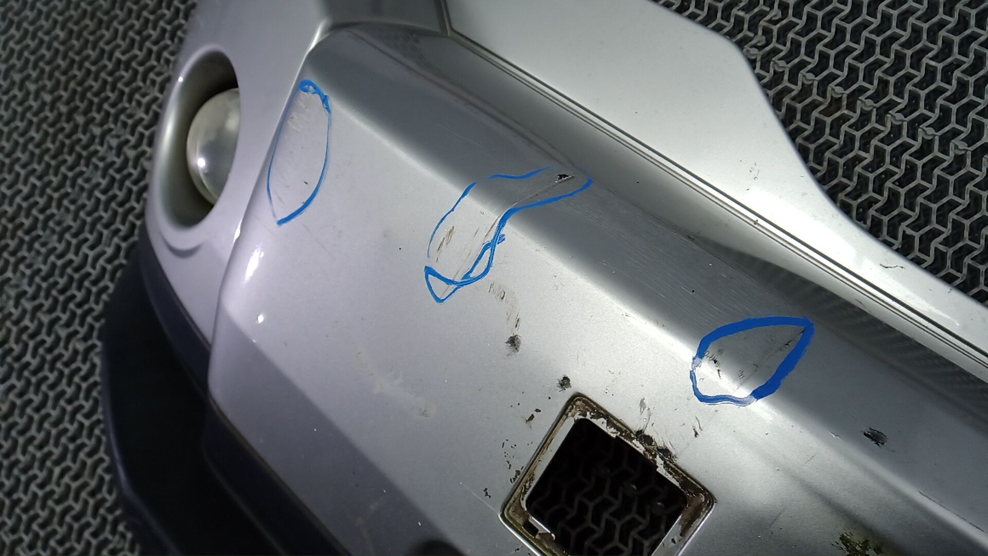 Бампер передний